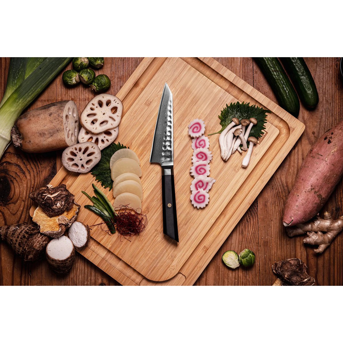 Bunka Petty Damast-Allzweckmesser – 135 mm Klinge
