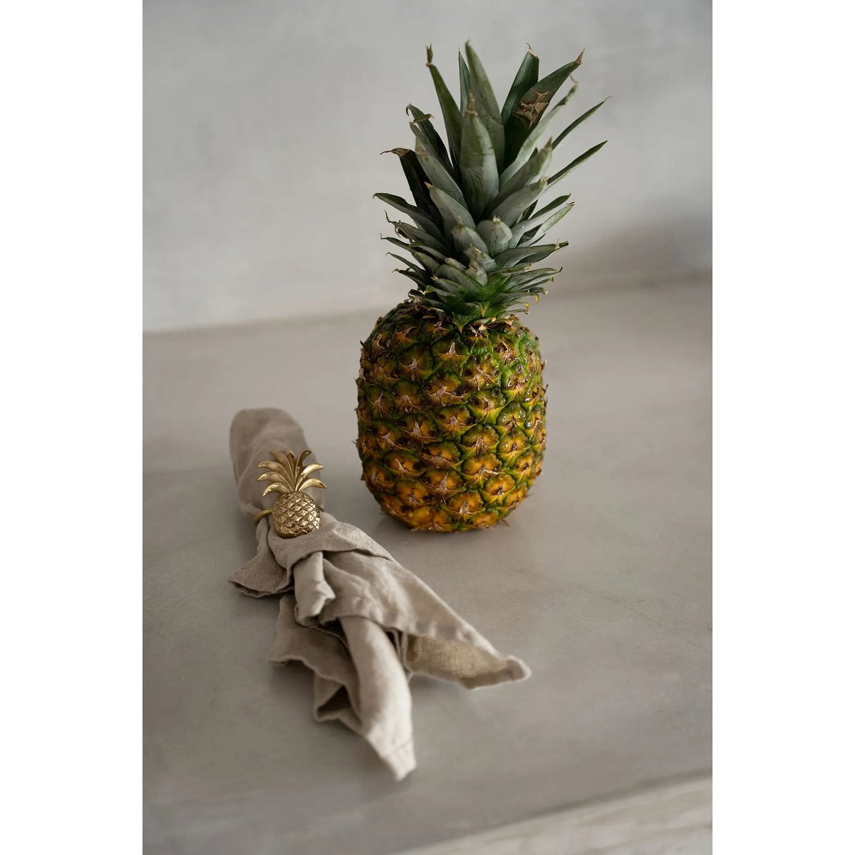 Der Ananas-Serviettenring – Gold