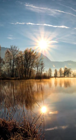 Duschrückwand - Morgensonnenblick auf den Bayerischen Kochelsee