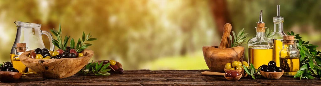 Küchenrückwand - Olivenöl & Oliven