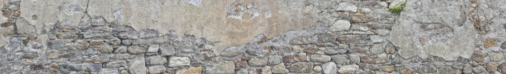 Küchenrückwand - Bröckelnde Hausmauer in Südtirol