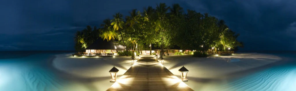 Küchenrückwand - Nachtpanorama von Ihuru Island