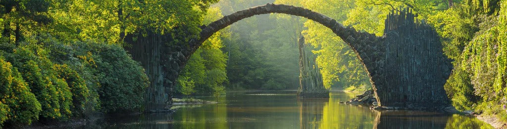 Küchenrückwand - Blühende Rhododendren - Park in Kromlau
