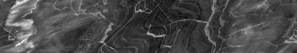 Küchenrückwand - Schwarzer Marmor mit weißen Adern