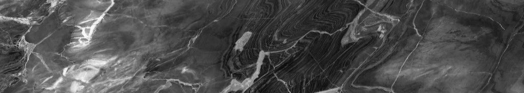 Küchenrückwand - Schwarzer Marmor mit weißen Adern