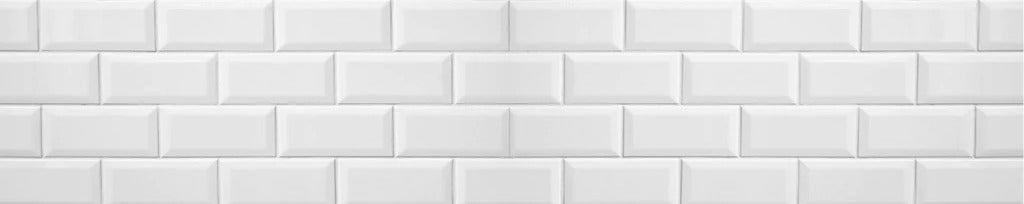 Küchenrückwand - Weiß-gräulicher Fliesenspiegel