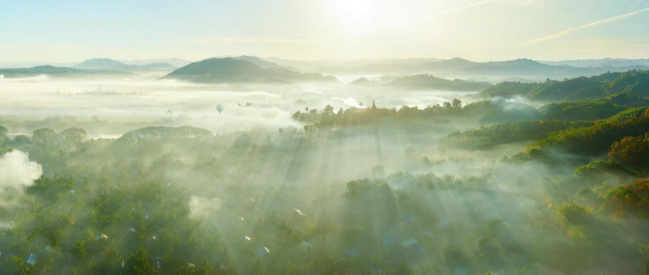 Küchenrückwand - Sonnenaufgang in den Bergen Myanmars
