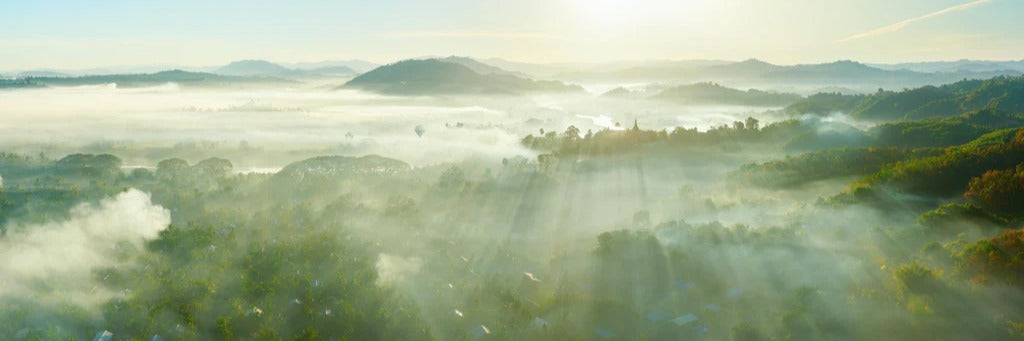 Küchenrückwand - Sonnenaufgang in den Bergen Myanmars