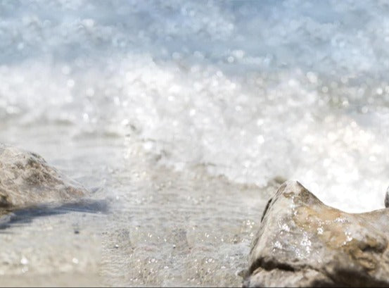 Küchenrückwand - Glaskugel am Strand