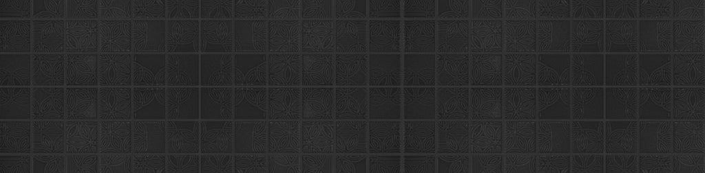 Küchenrückwand - Quadratische schwarze Fliesen