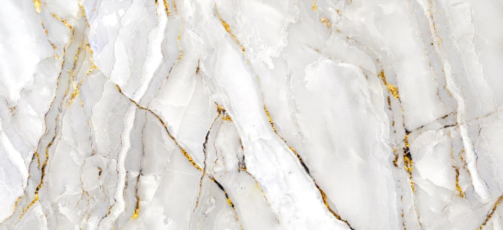 Küchenrückwand - Weißer Statuario-Marmor mit goldene Adern