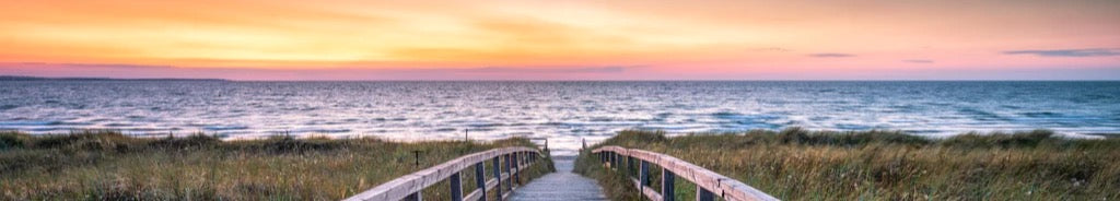 Küchenrückwand - Holzsteg am Strand