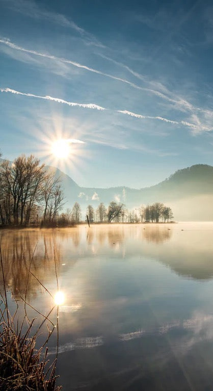 Duschrückwand - Morgensonnenblick über Bayerischen Kochelsee