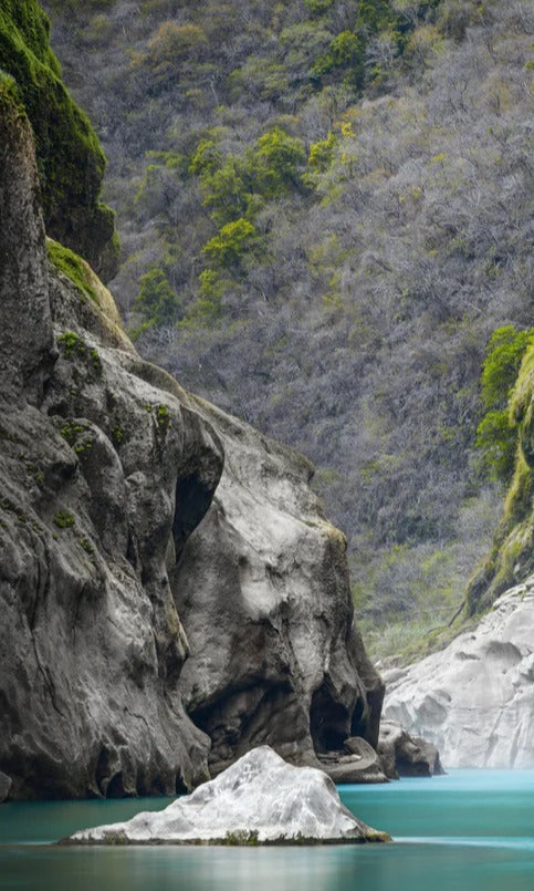 Duschrückwand - Tamul-Wasserfall am Fluss Tampaon