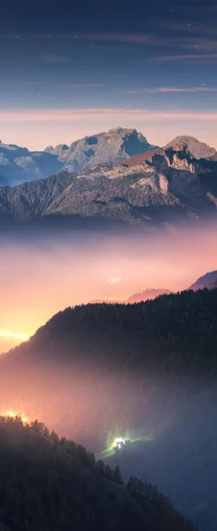 Duschrückwand - Nebliger Blick auf Dolomiten