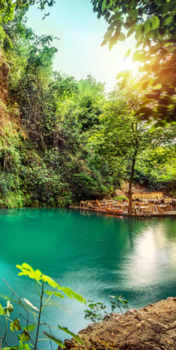 Duschrückwand - Kaskade mit klarem Bach im Libanon