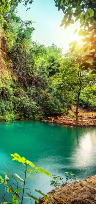 Duschrückwand - Kaskade mit klarem Bach im Libanon