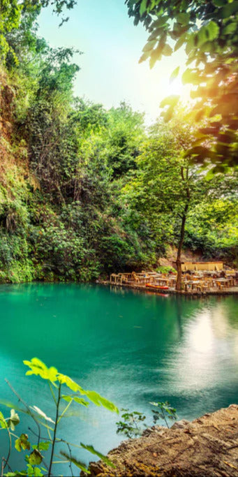 Duschrückwand - Kaskade mit klarem Bach im Libanon