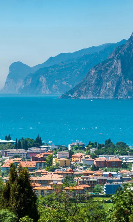Duschrückwand - Aussicht vom Gipfel auf Gardasee