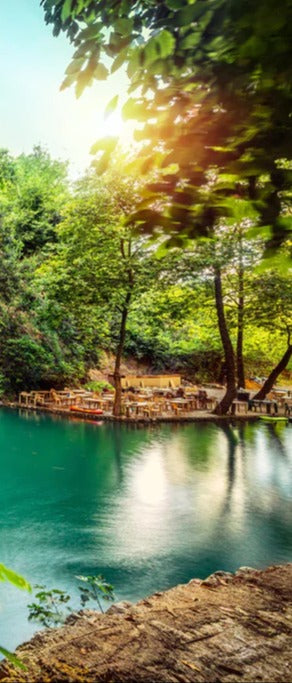 Duschrückwand - Kaskade mit klarem Bach im Libanon