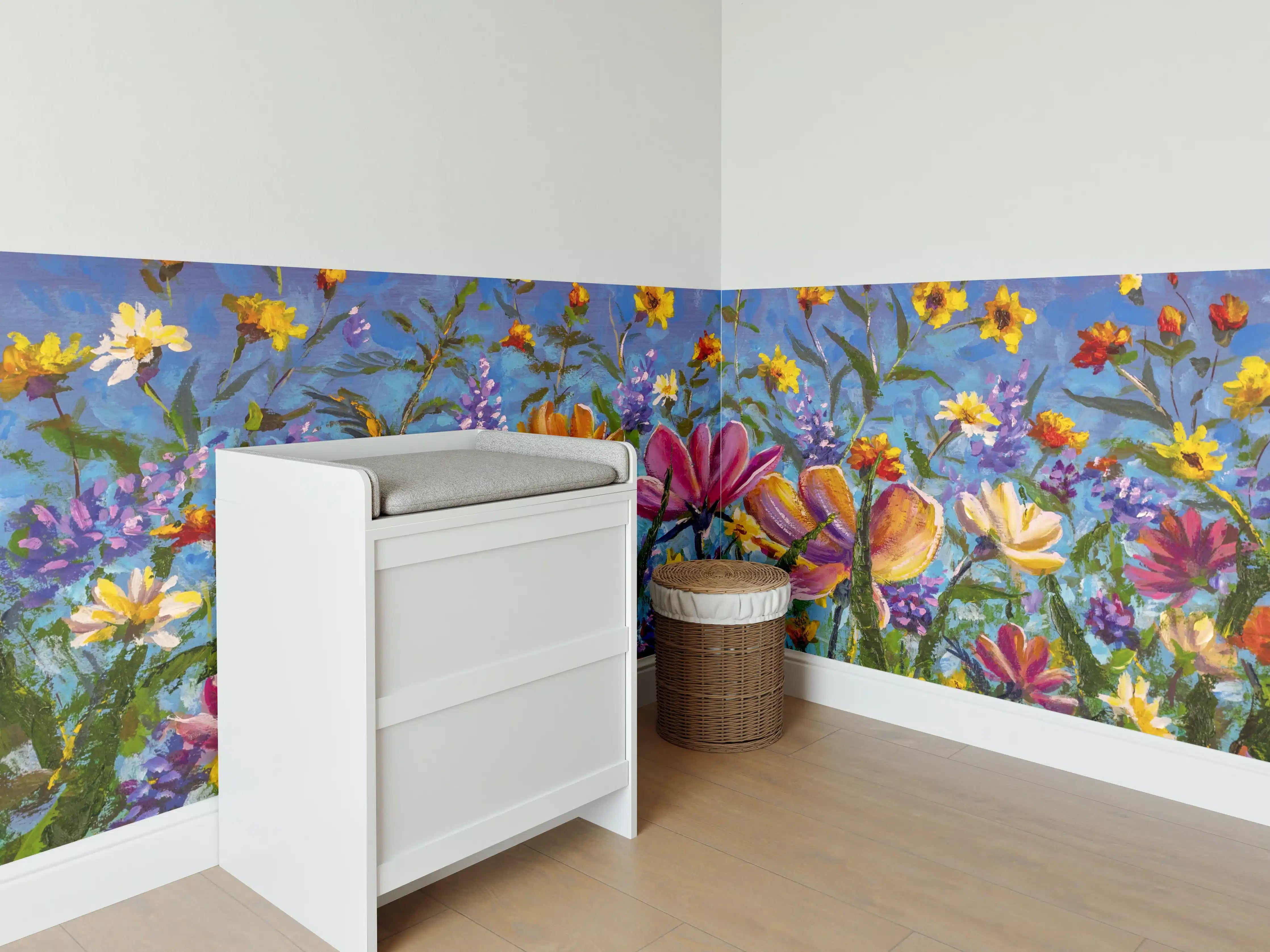 Babyzimmer Wandgestaltung - Bunter Blumenmix Ölgemälde