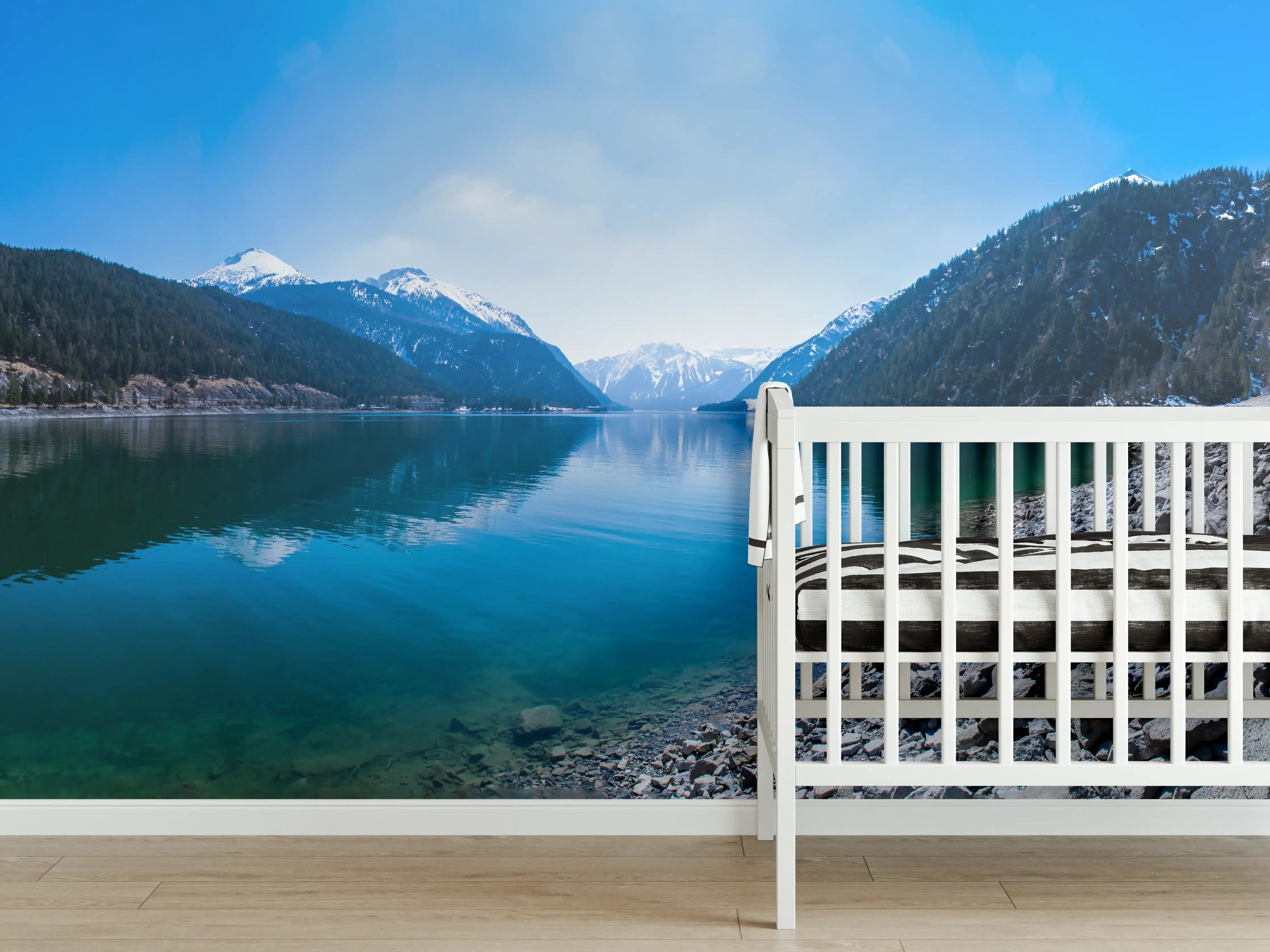 Babyzimmer Wandgestaltung - Achensee in Österreich