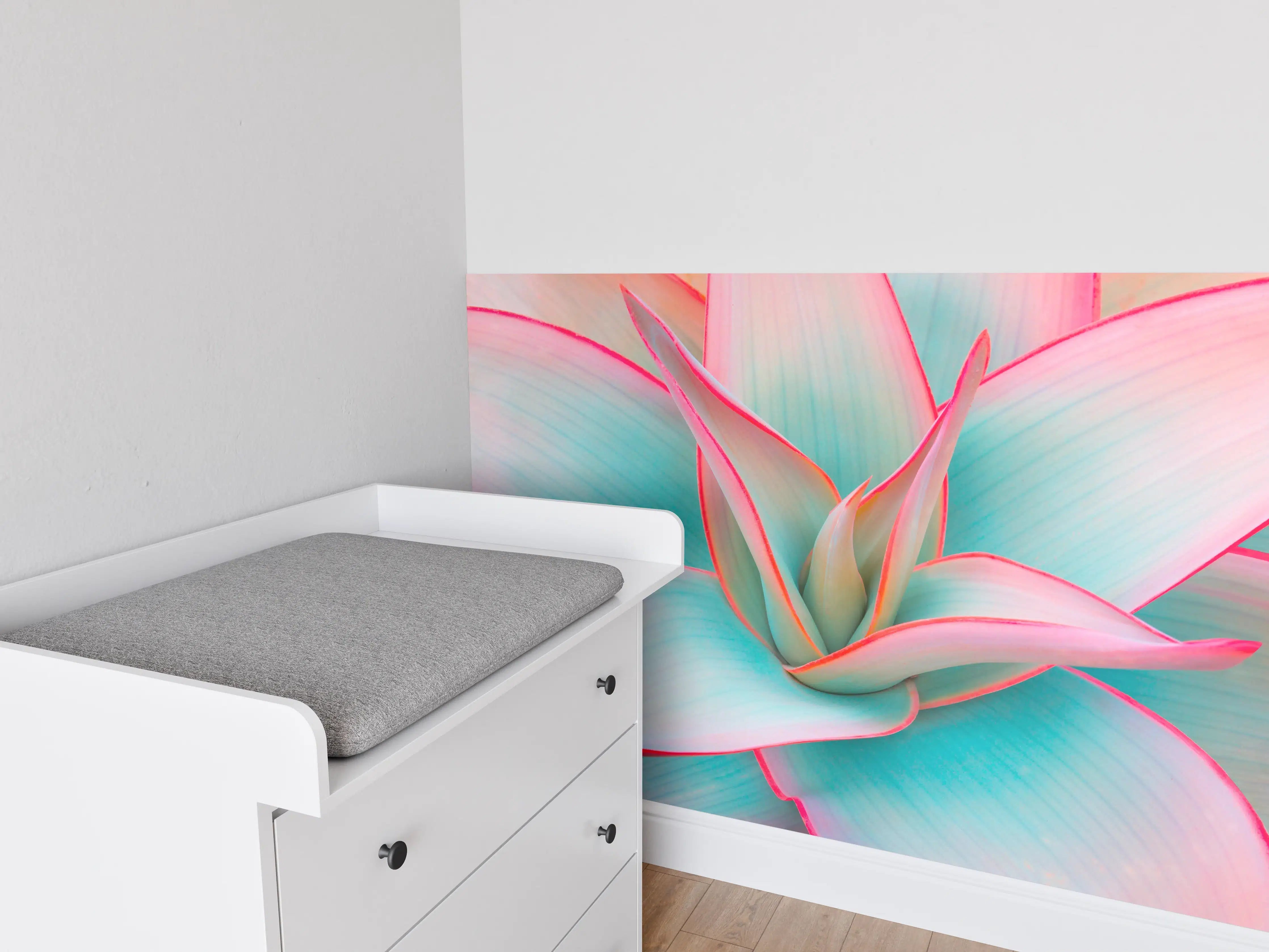 Babyzimmer Wandgestaltung - Agavenblätter in trendigen Pastellfarben