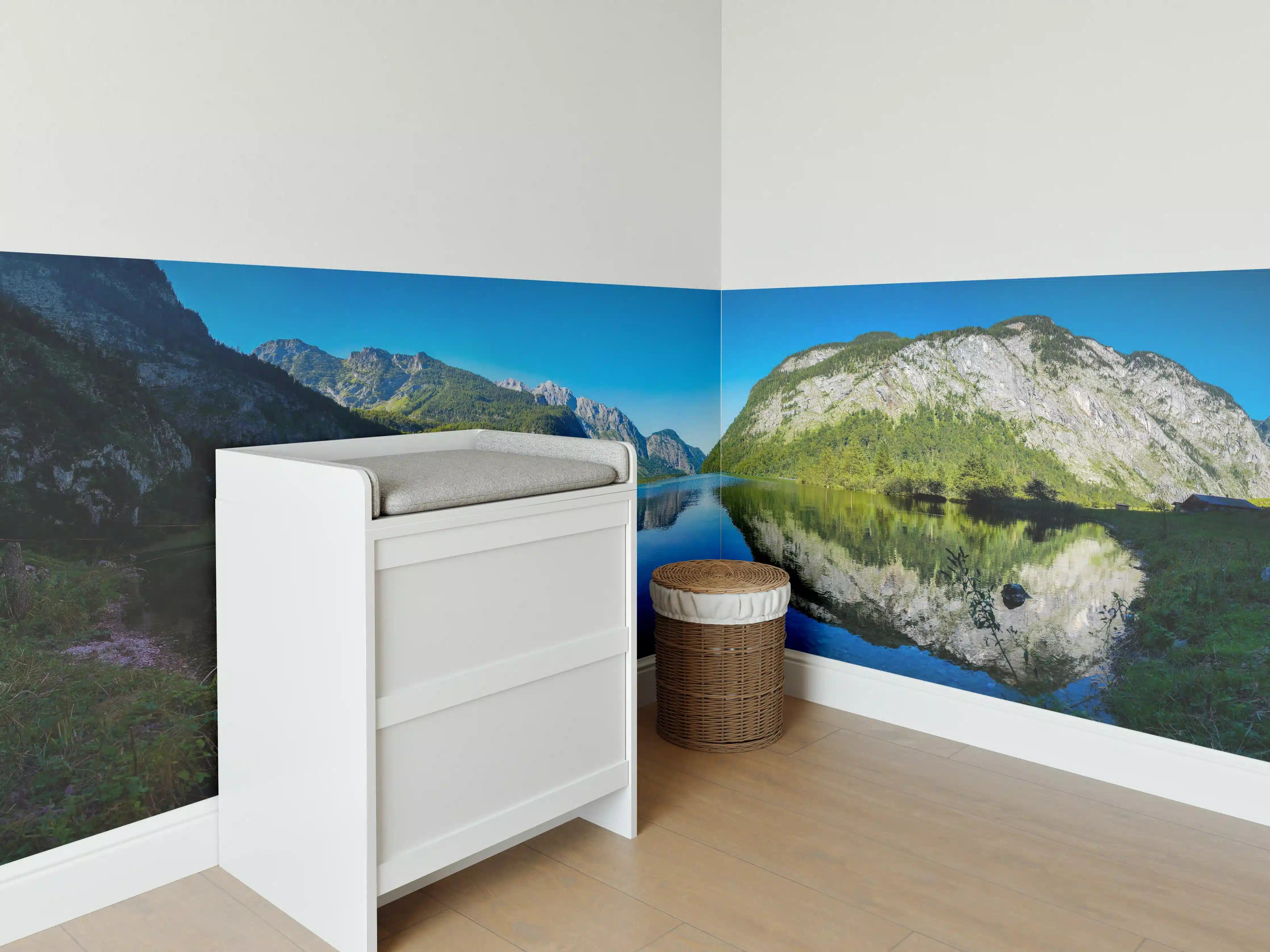 Babyzimmer Wandgestaltung - Alpen Königsee Österreich