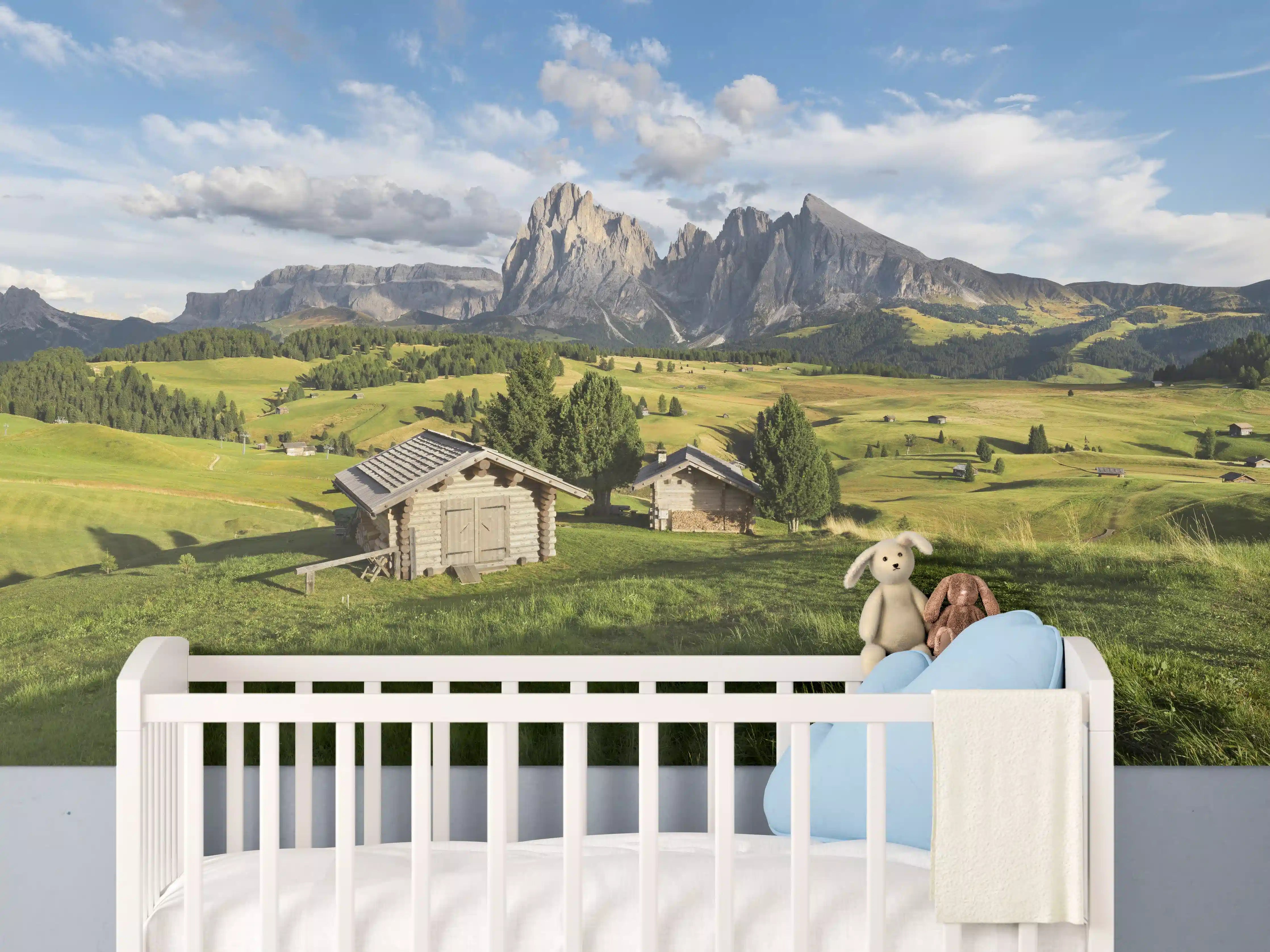 Babyzimmer Wandgestaltung - Alpenidylle mit grünen Wiesen