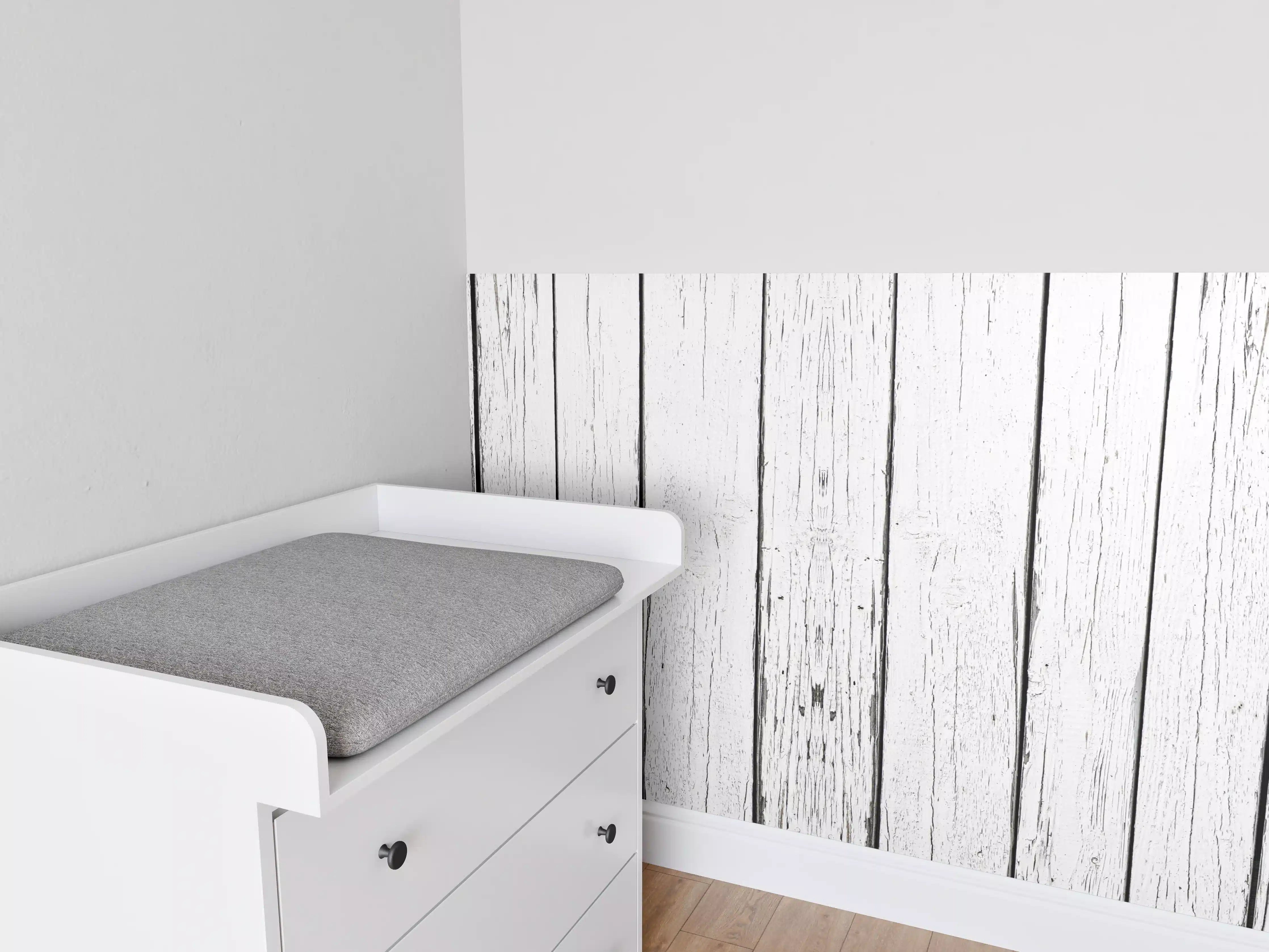 Babyzimmer Wandgestaltung - Alt weiß lackierter Holzzaun