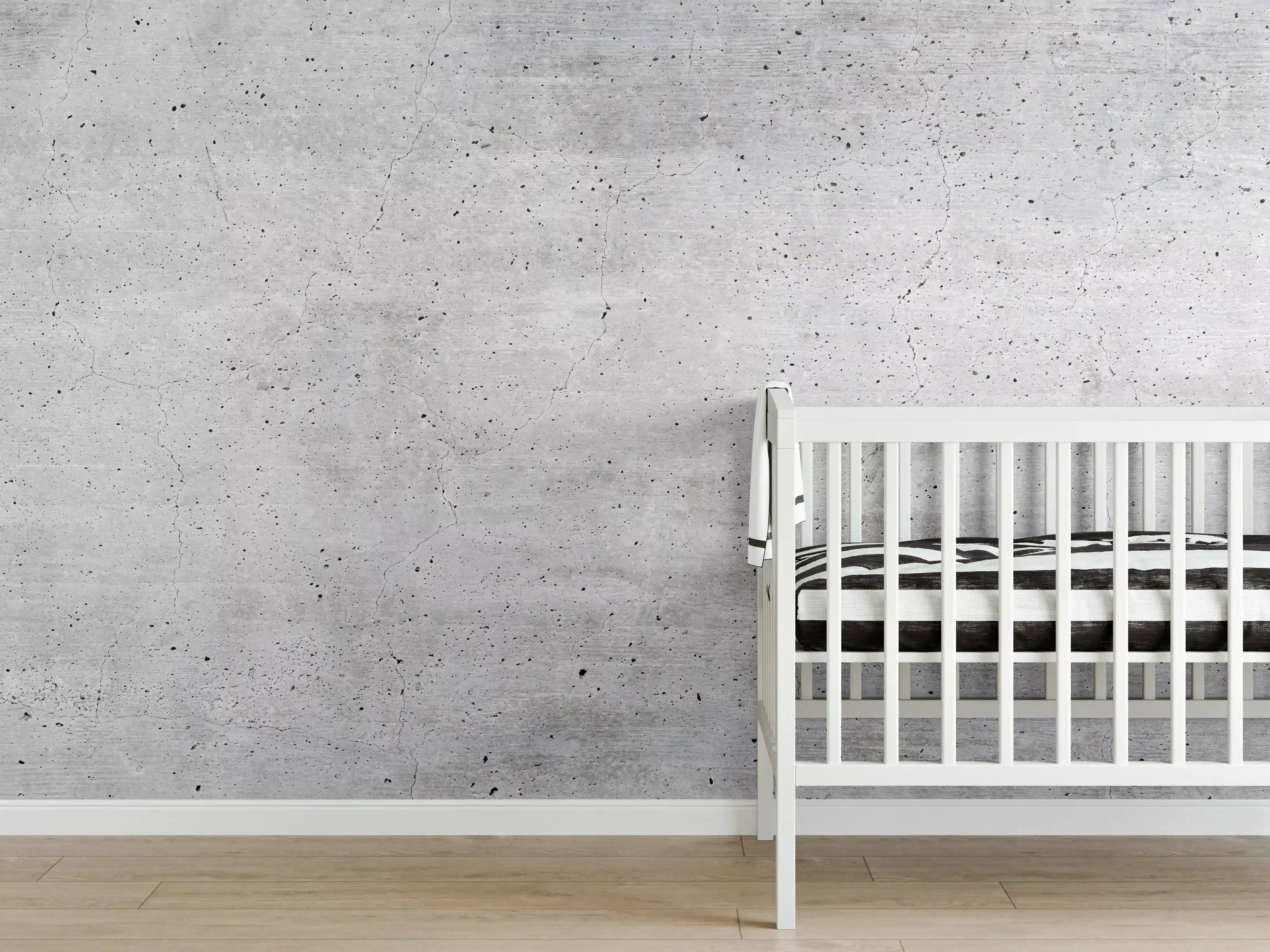 Babyzimmer Wandgestaltung - Alte gräuliche Betonmauer