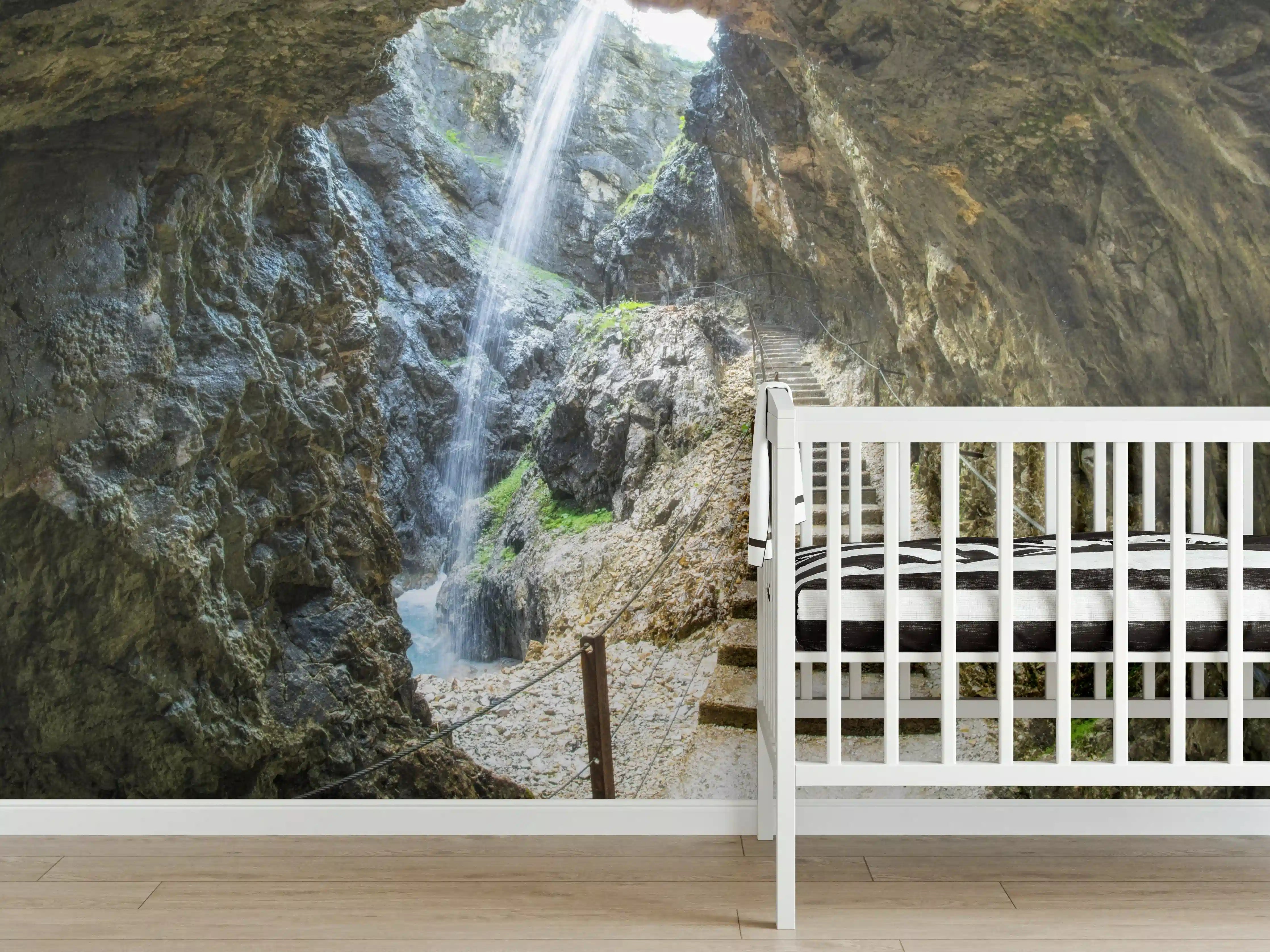 Babyzimmer Wandgestaltung - Antike Steintreppen mit Wasserfall
