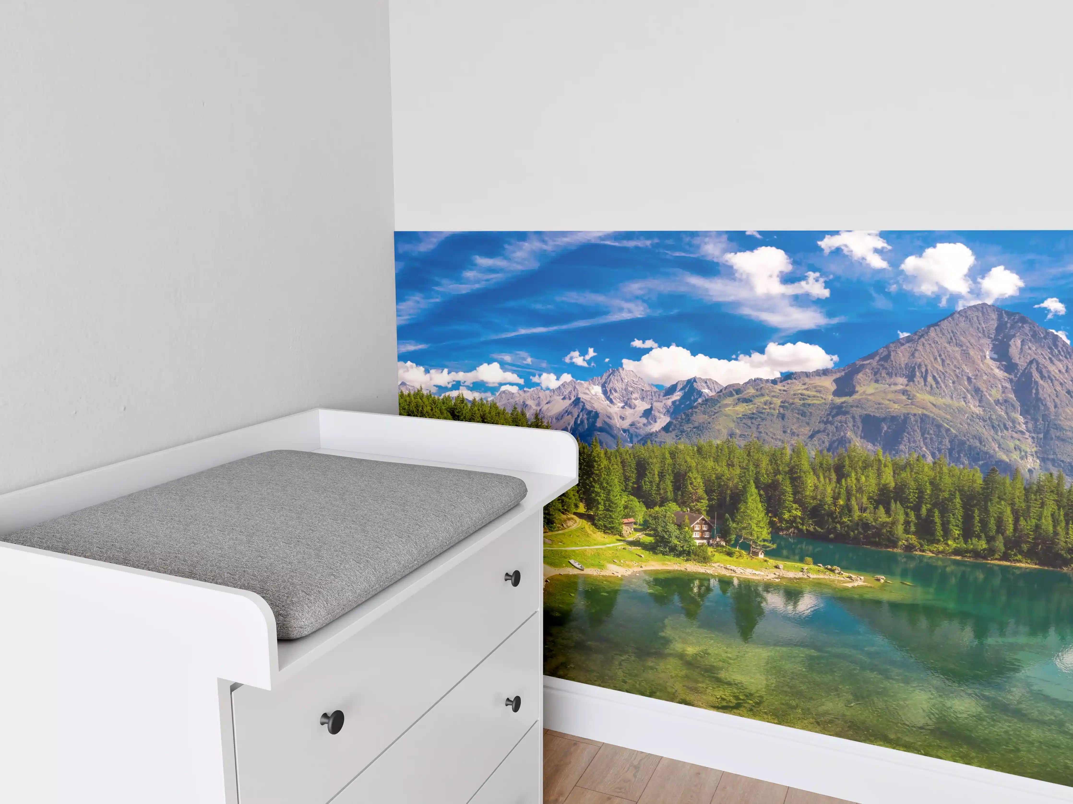 Babyzimmer Wandgestaltung - Arnisee mit Schweizer Alpen