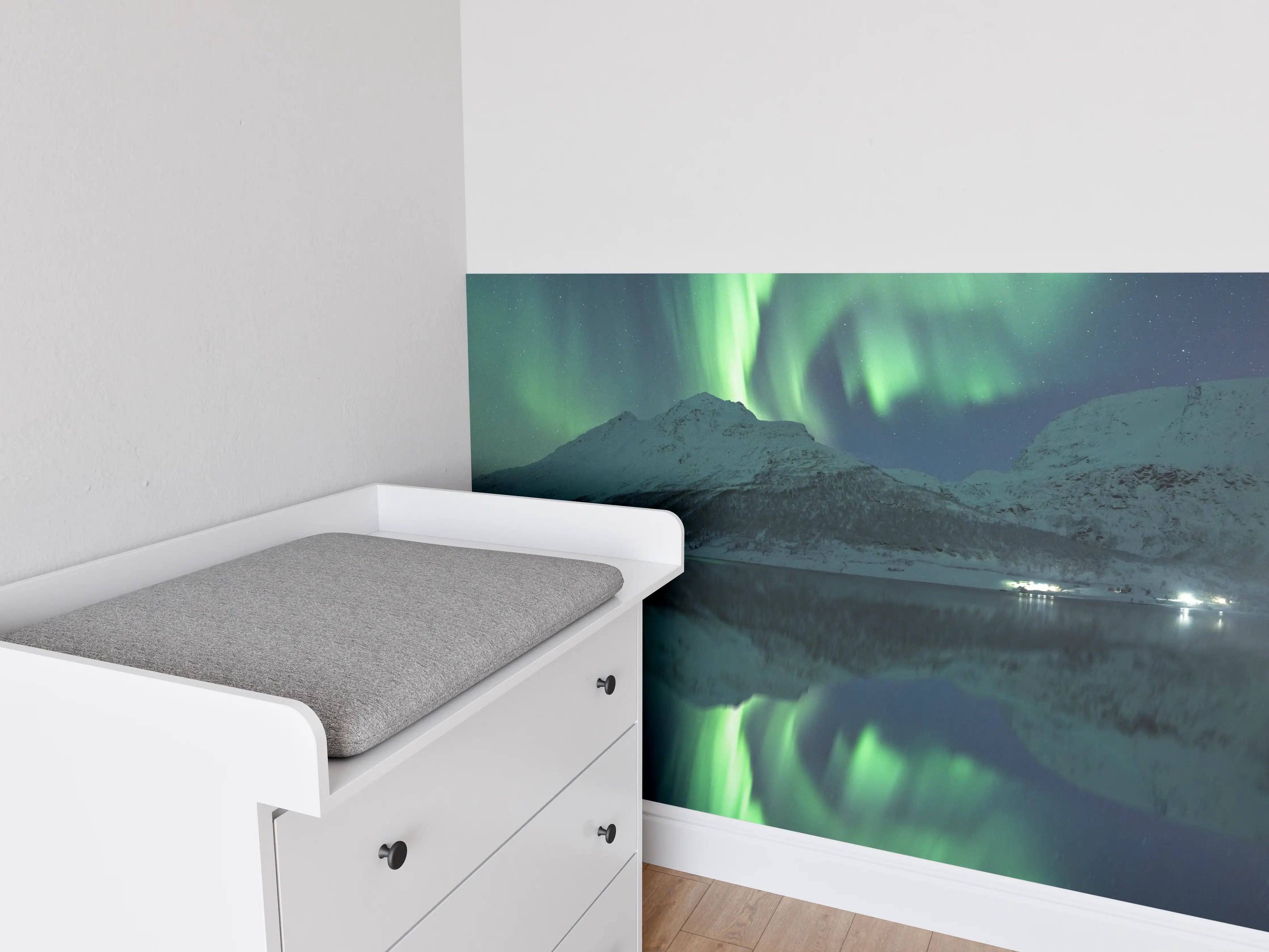 Babyzimmer Wandgestaltung - Aurora Borealis Reflexion