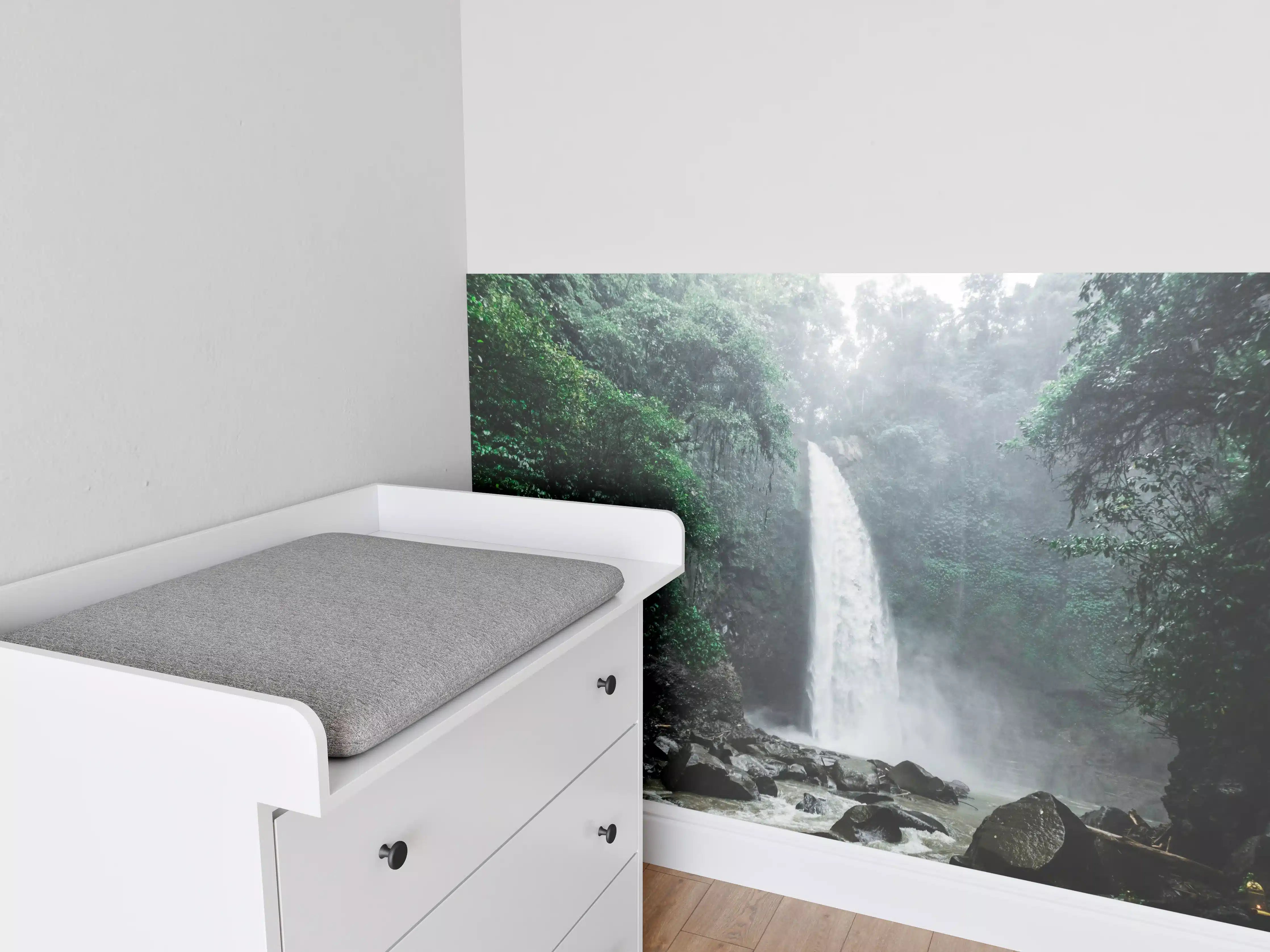 Babyzimmer Wandgestaltung - Bali-Wasserfall im tiefen Dschungel