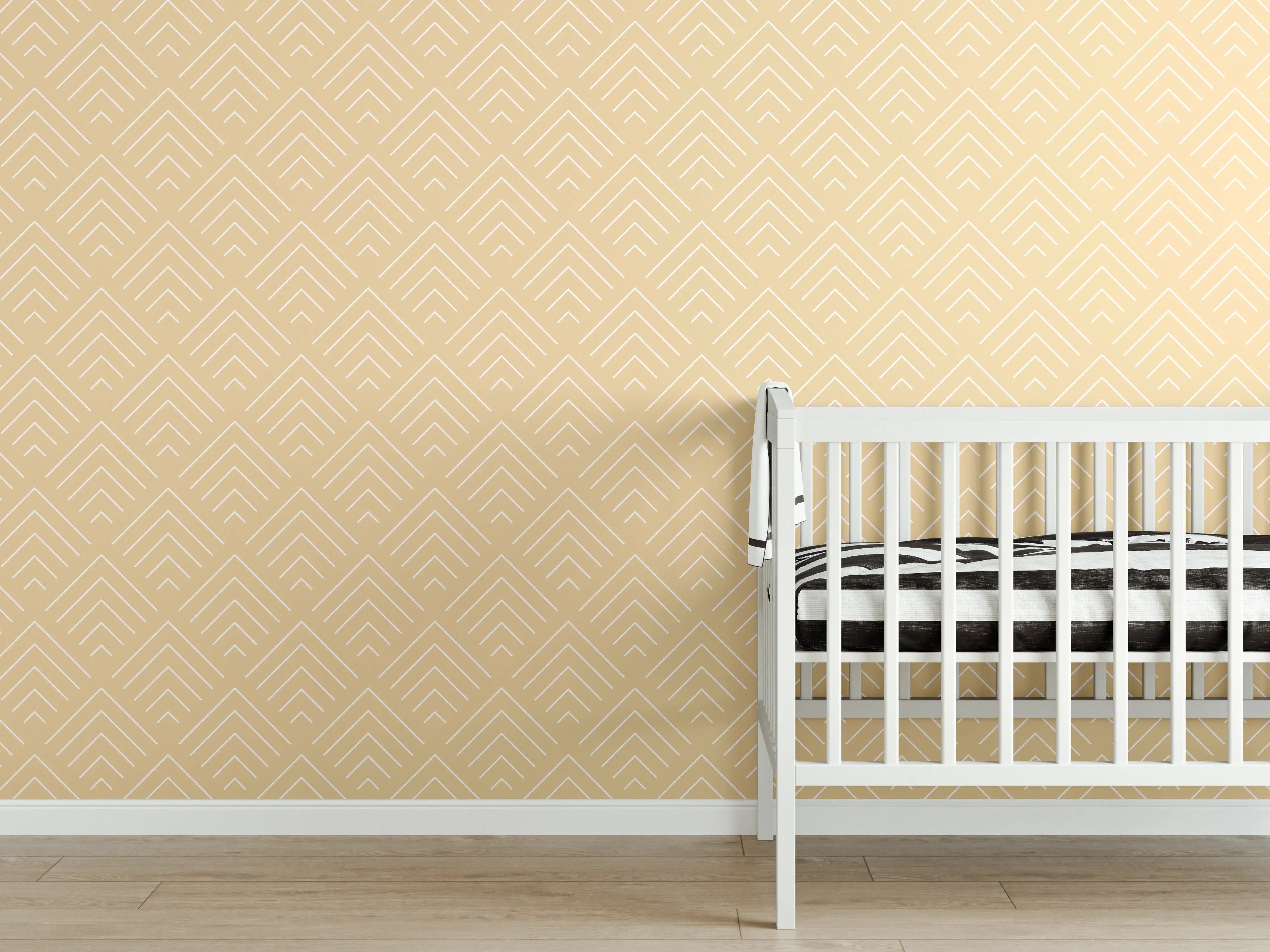 Babyzimmer Wandgestaltung - Beigefarbene Wand mit geometrischem Muster