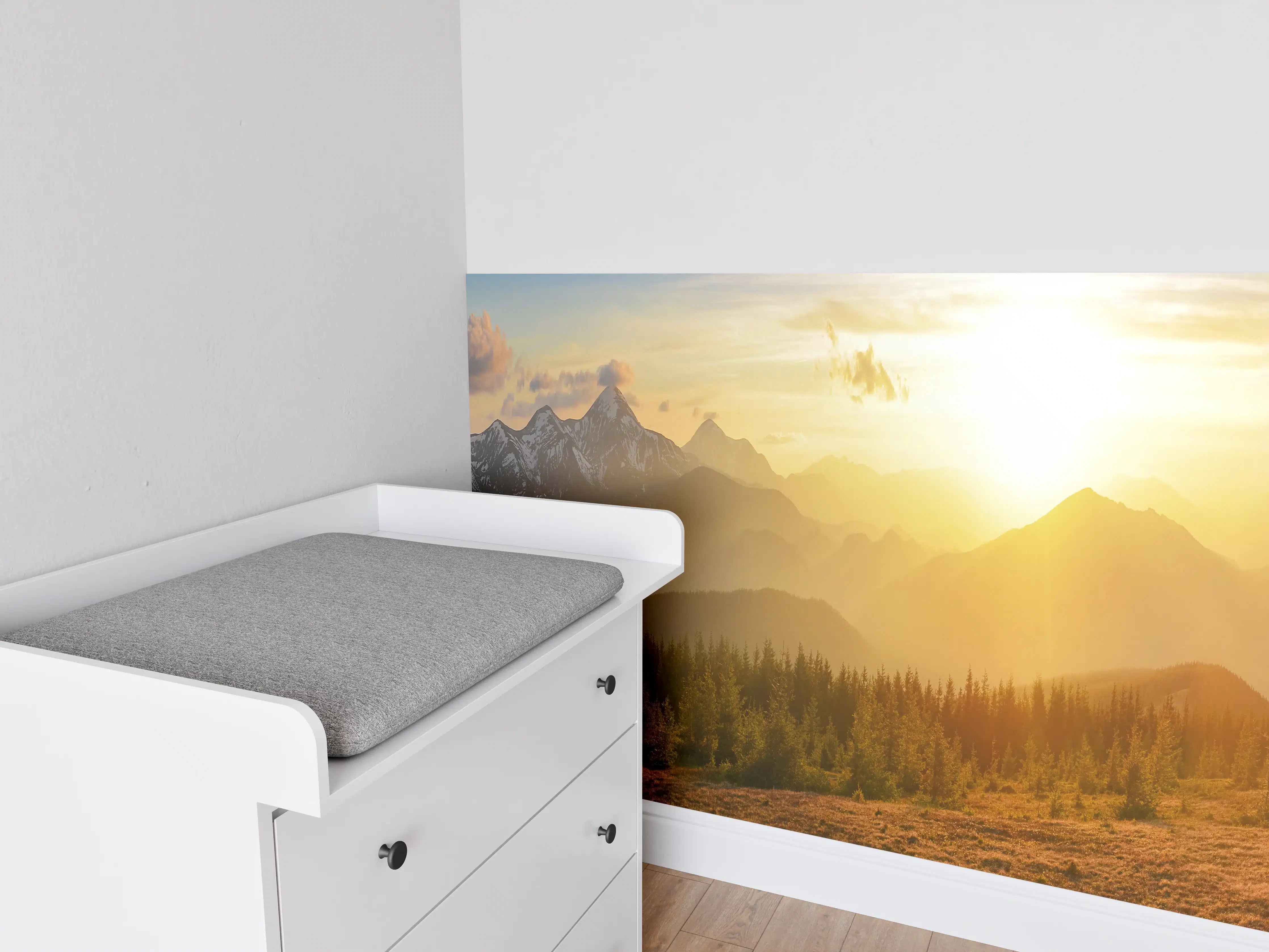 Babyzimmer Wandgestaltung - Berge im Sonnenuntergang