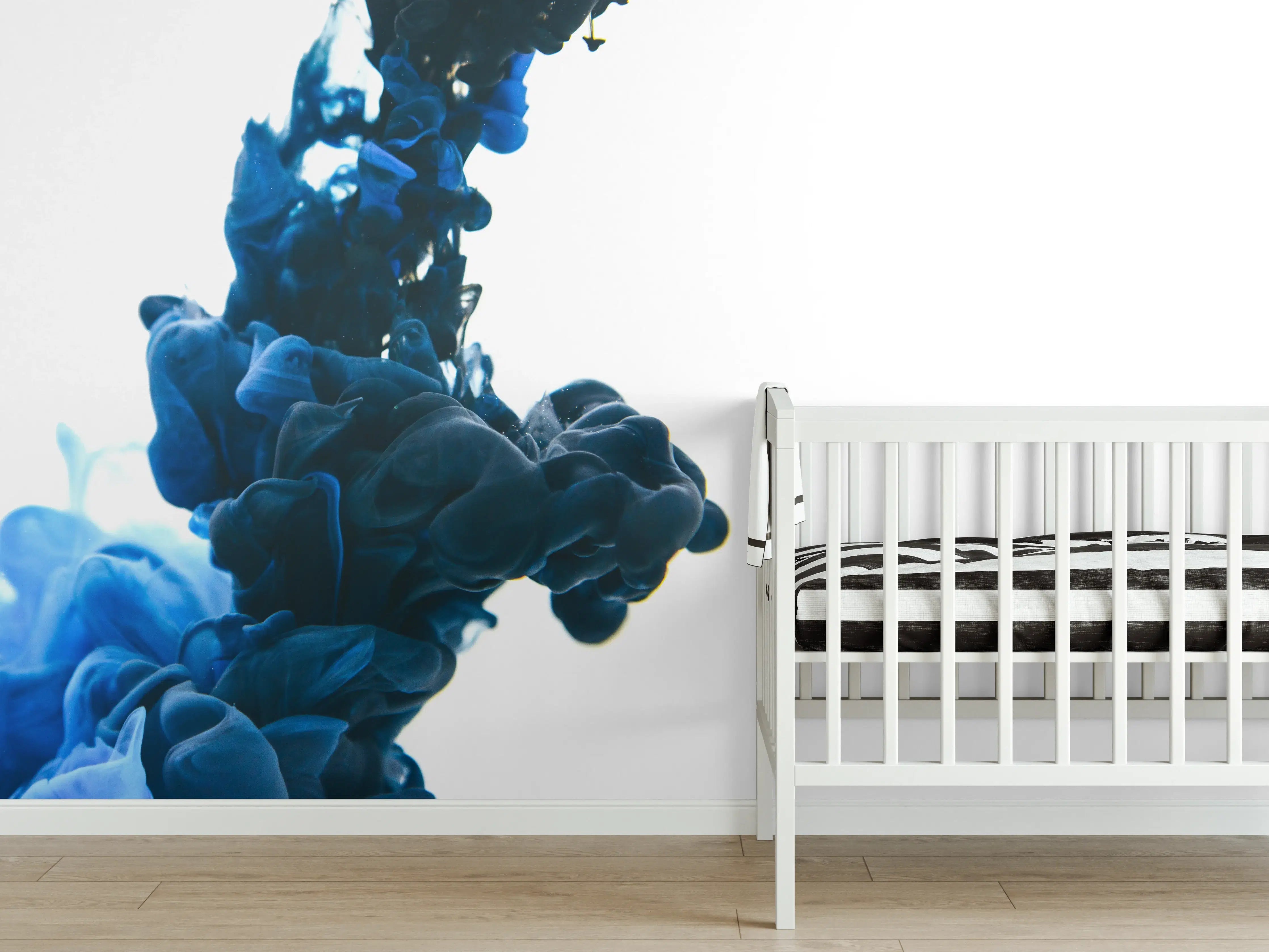 Babyzimmer Wandgestaltung - Bläuliche Tinte im Wasser