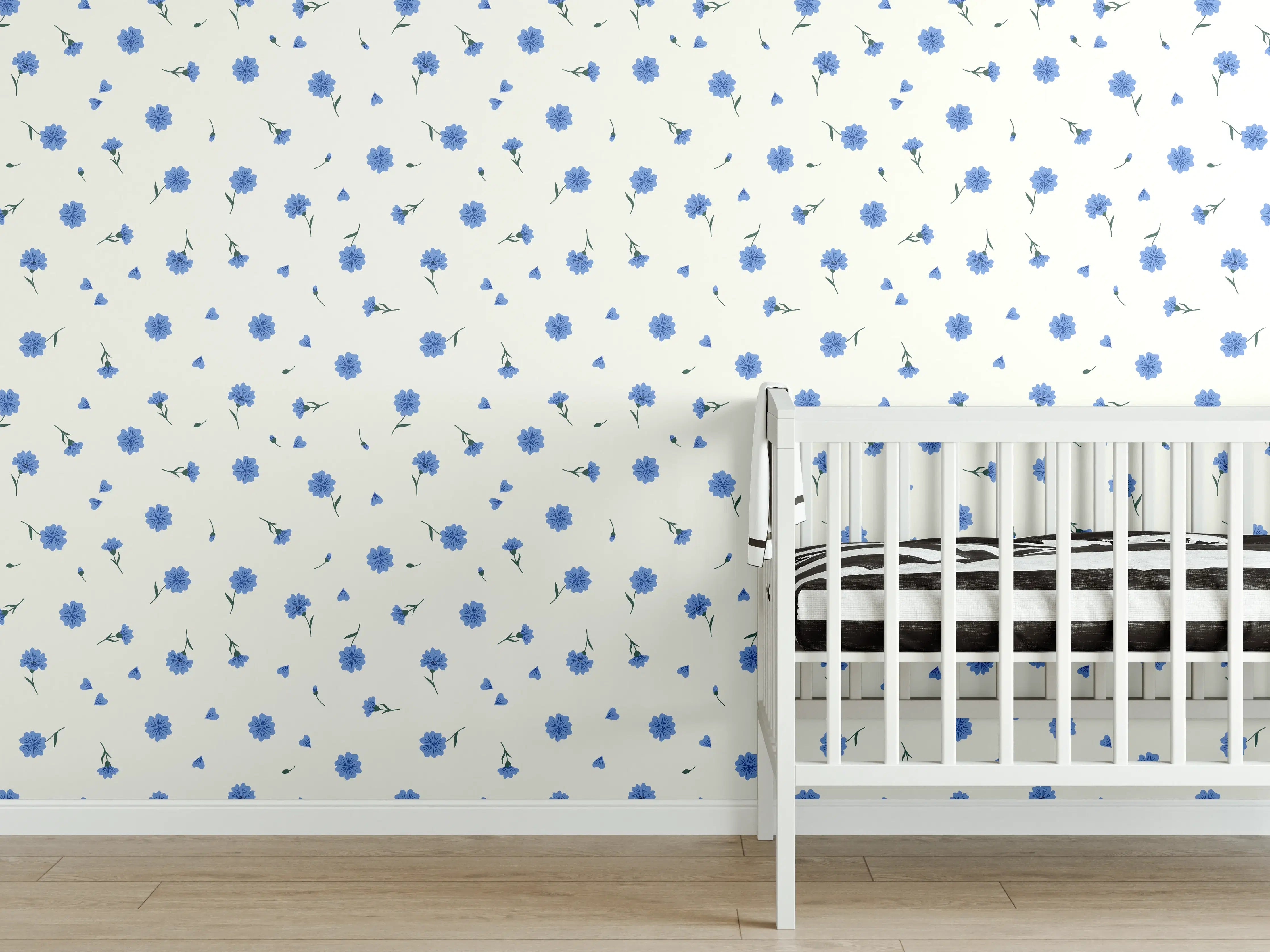 Babyzimmer Wandgestaltung - Blaue Punkte auf weißem Hintergrund