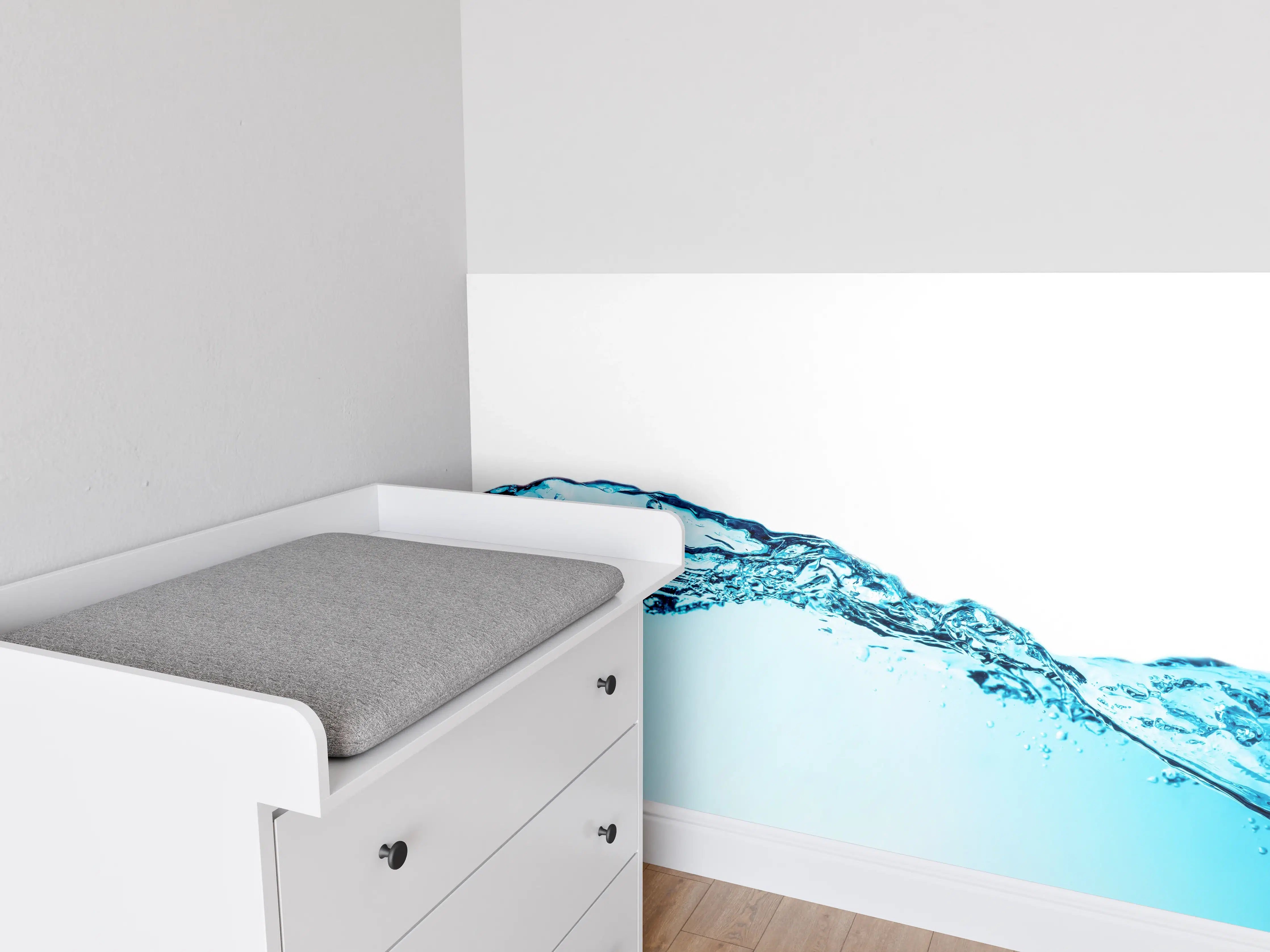 Babyzimmer Wandgestaltung - Blaue Wasserwelle mit Bläschen