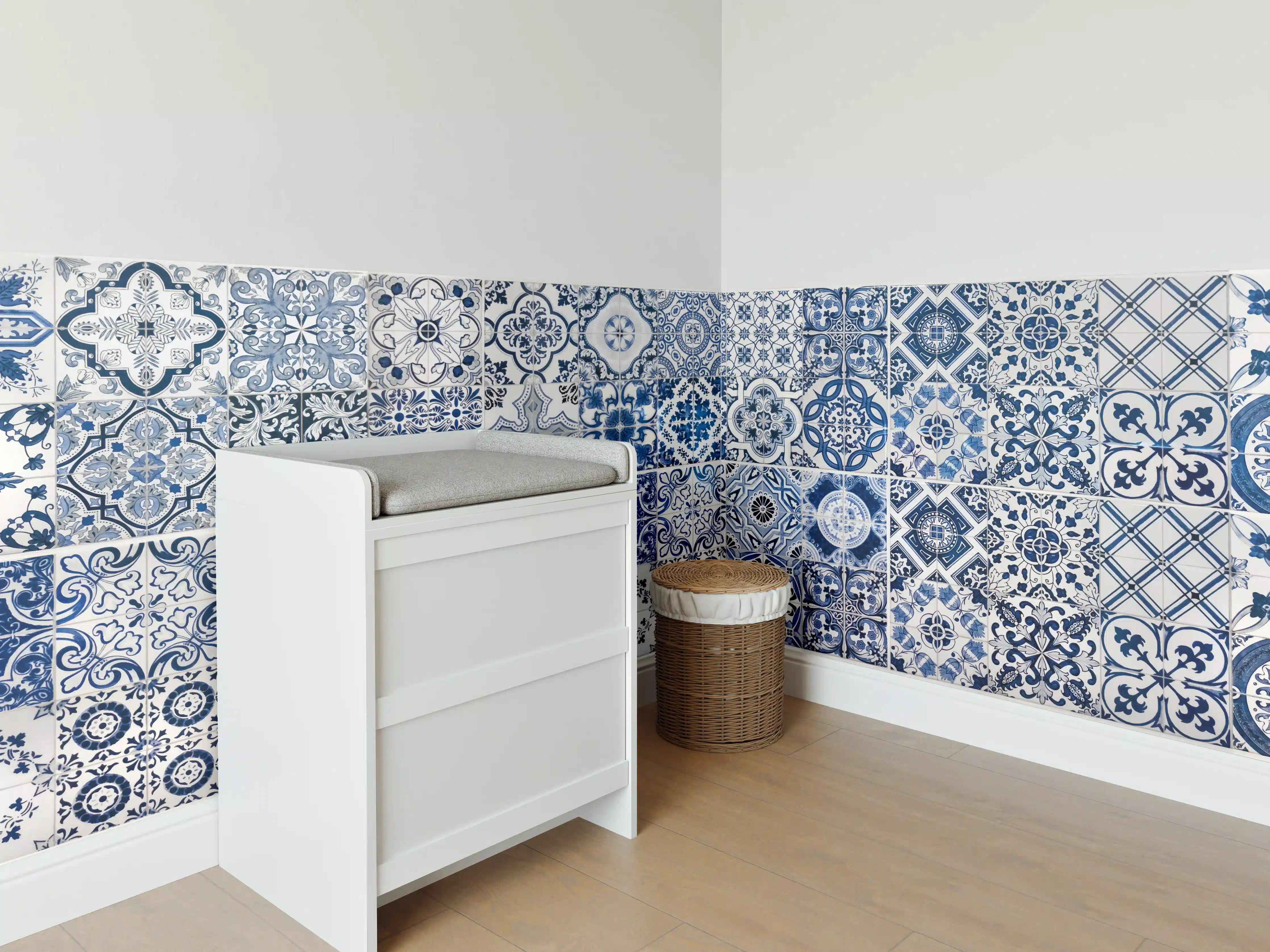 Babyzimmer Wandgestaltung - Blaue portugiesische Azulejo-Fliesen