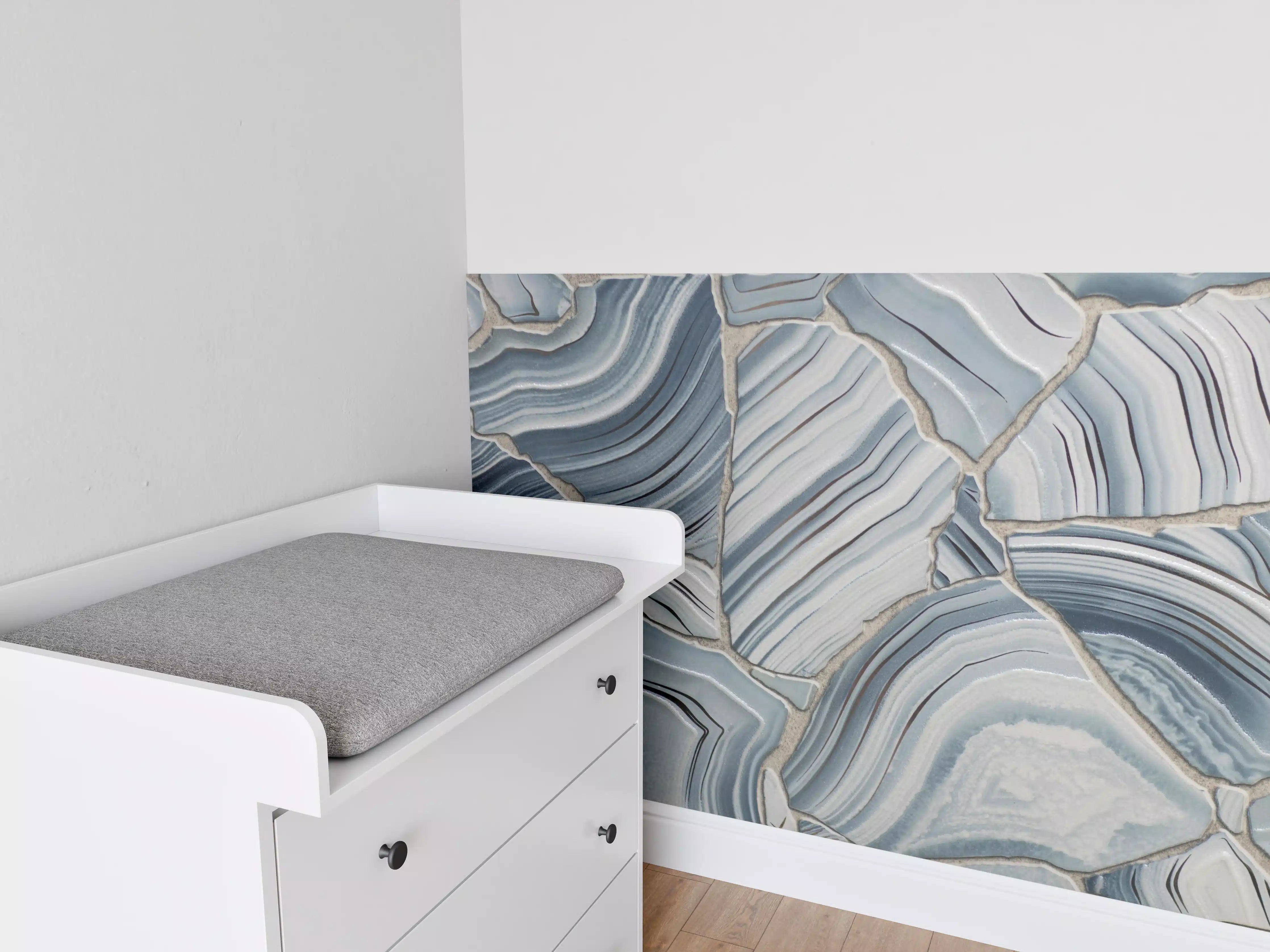 Babyzimmer Wandgestaltung - Blaue und weiße Marmorstruktur