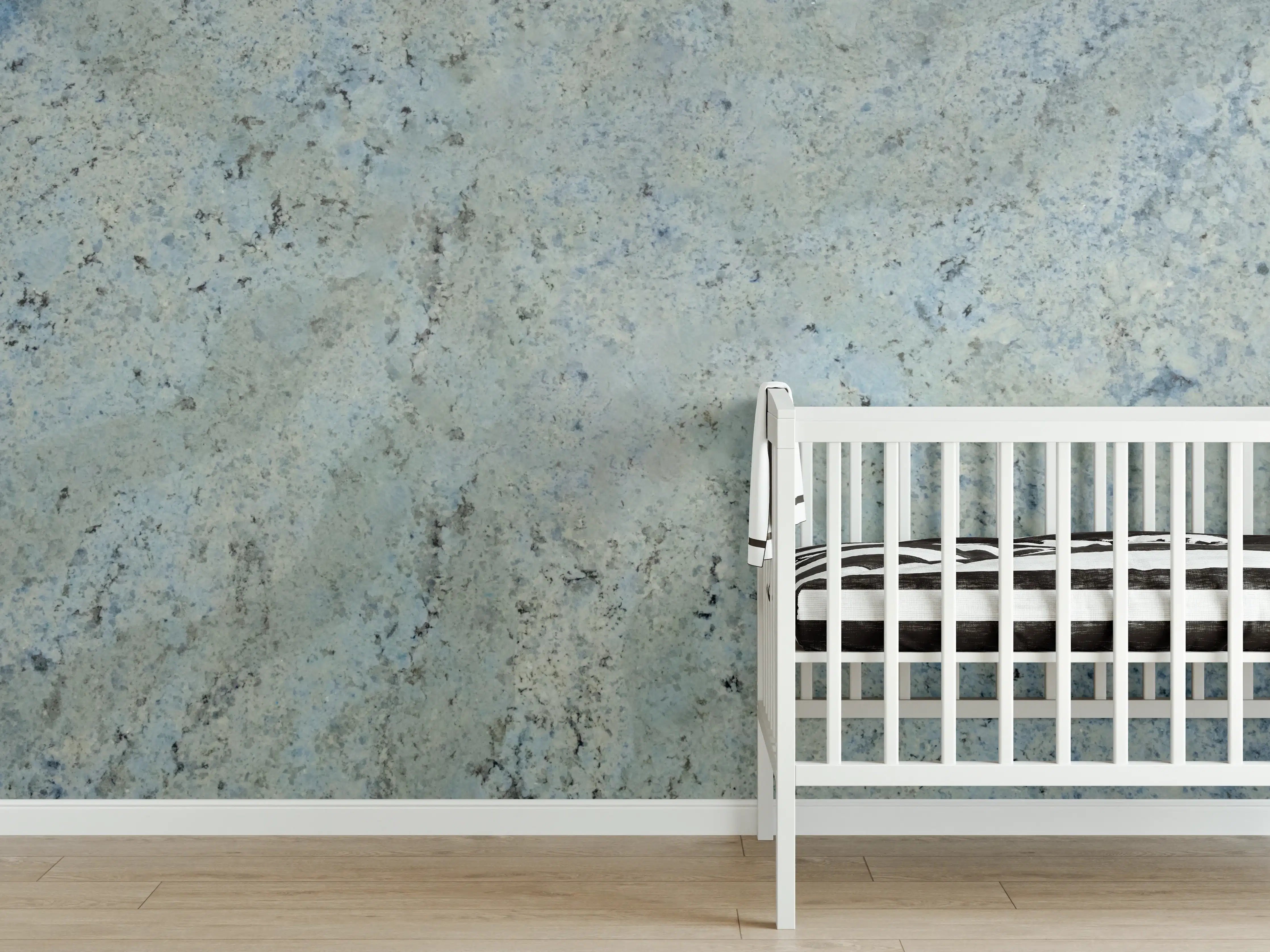 Babyzimmer Wandgestaltung - Blauer Granit mit feiner Struktur