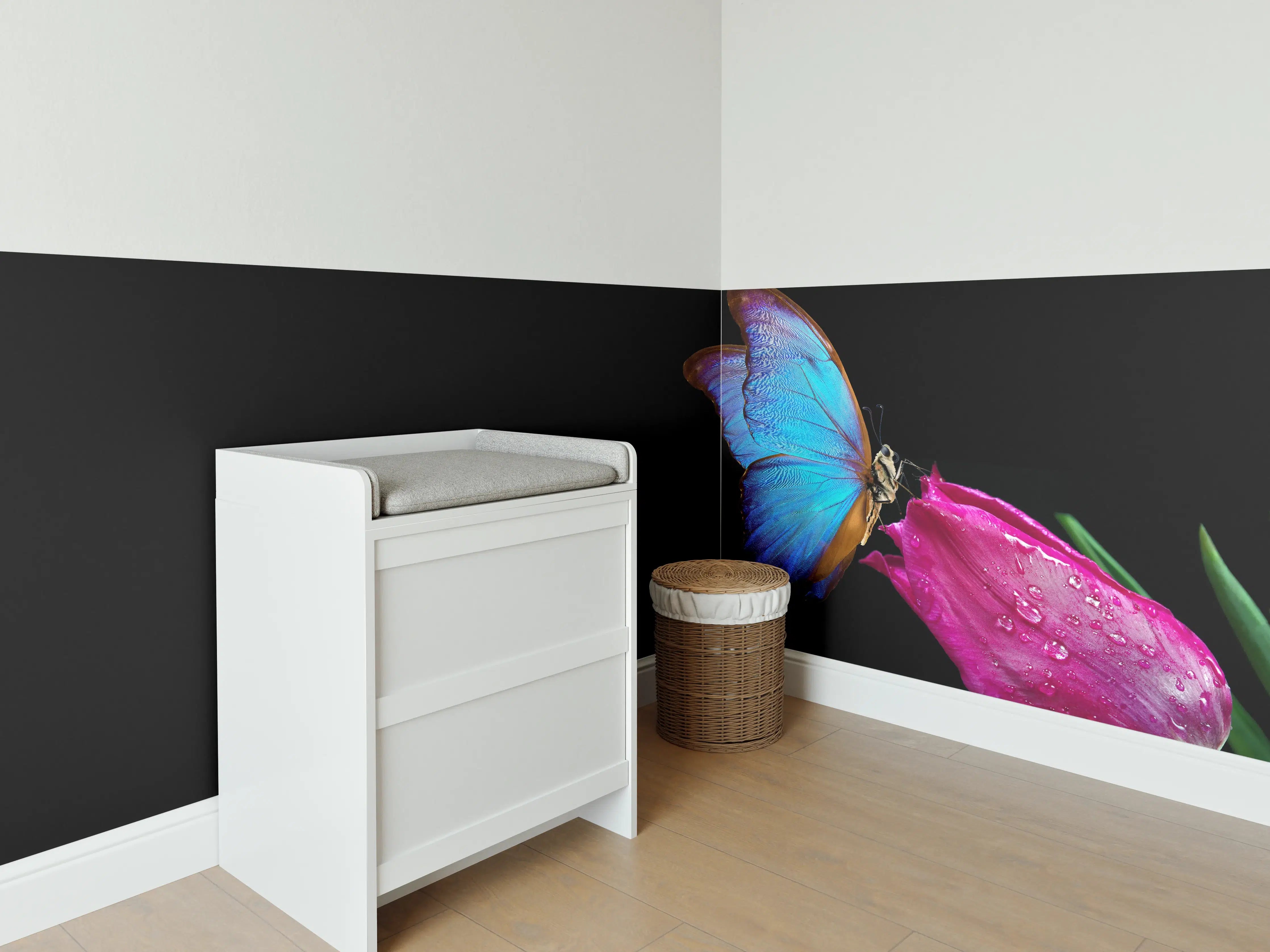 Babyzimmer Wandgestaltung - Blauer Morphofalter - schwarzer Hintergrund