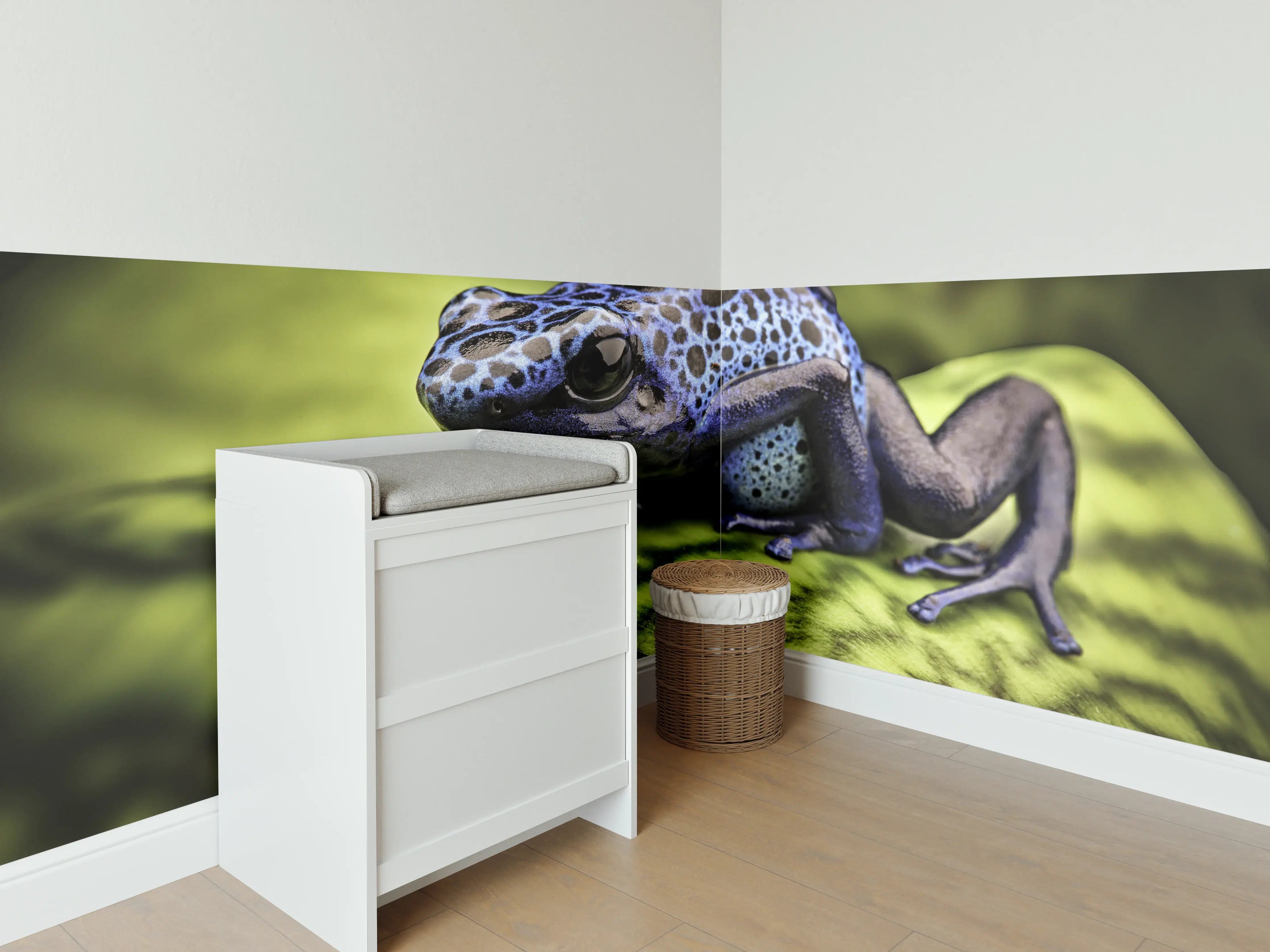 Babyzimmer Wandgestaltung - Blauer Pfeilgiftfrosch im Amazonas