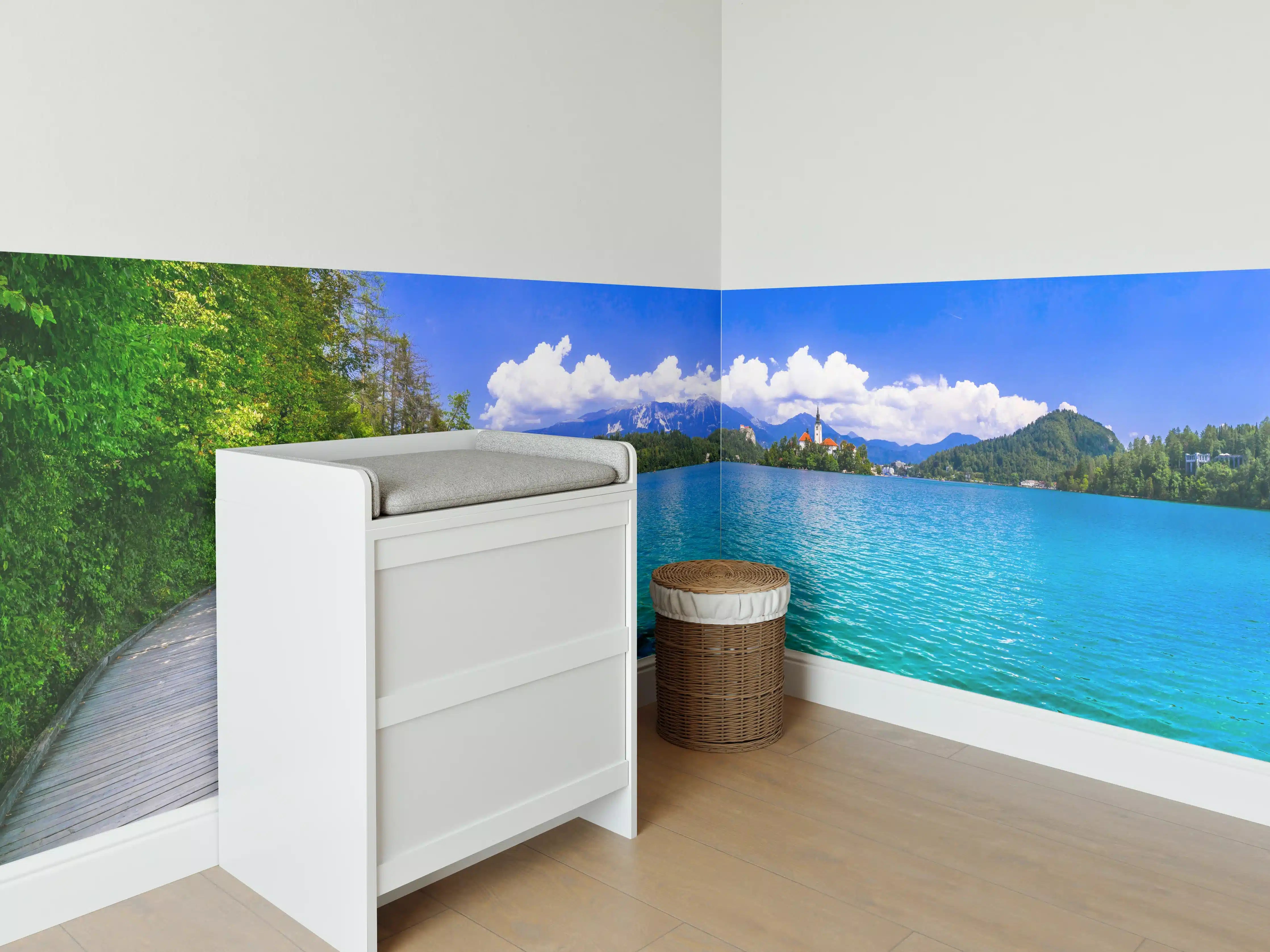 Babyzimmer Wandgestaltung - Bleder See in Slowenien 1