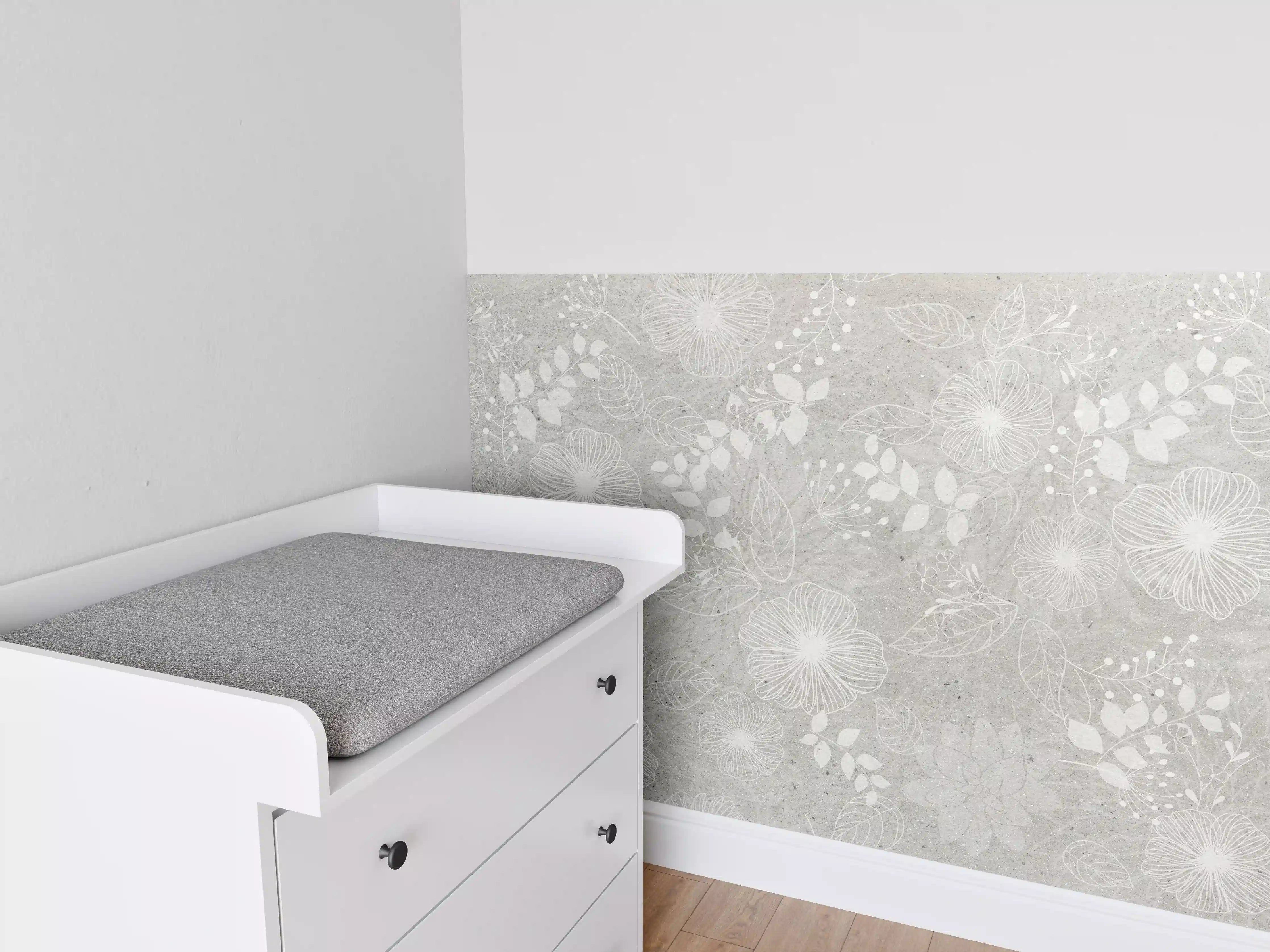 Babyzimmer Wandgestaltung - Blumen auf grauem Beton