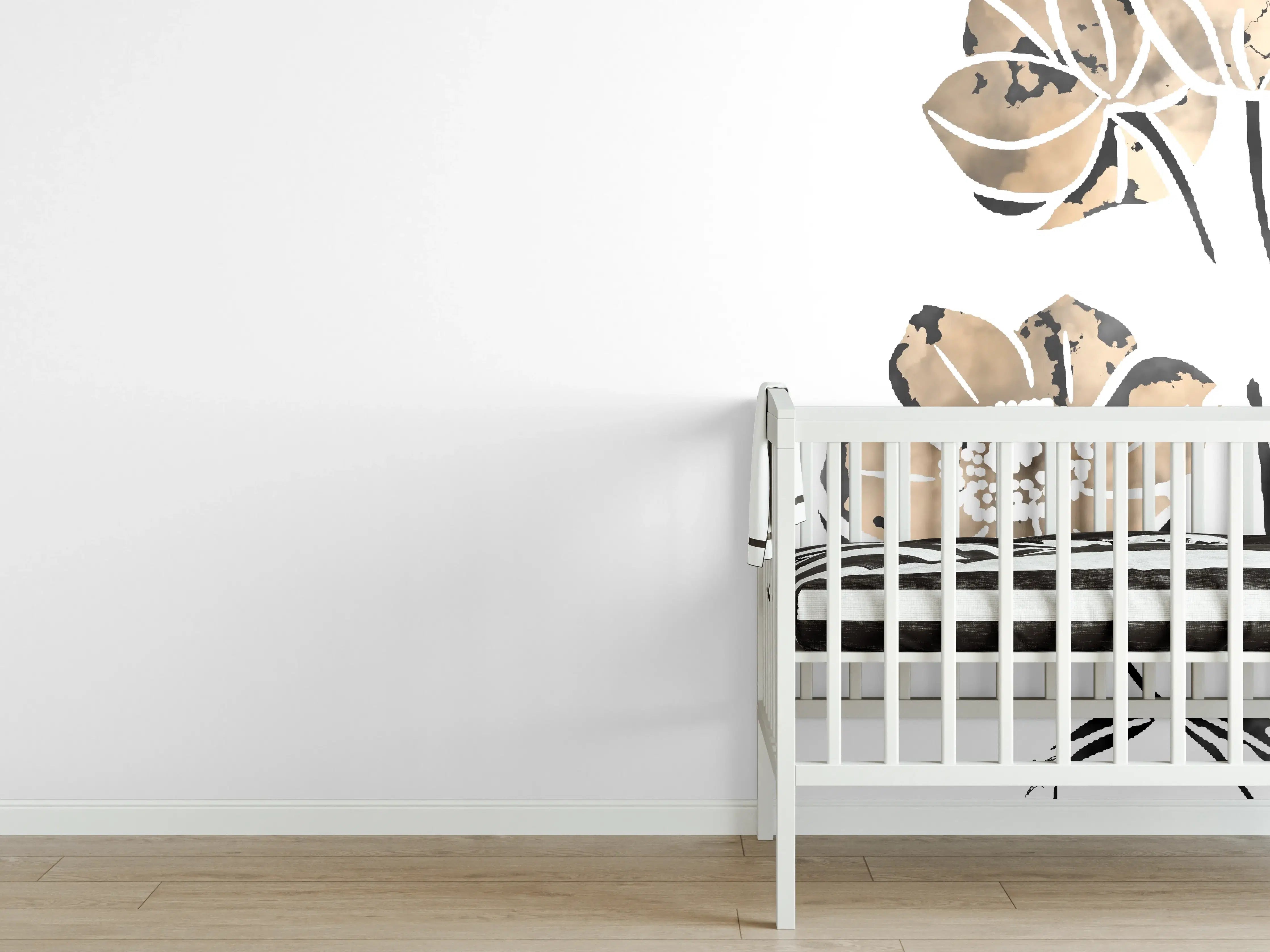 Babyzimmer Wandgestaltung - Blumen auf weißem Hintergrund - Aquarell