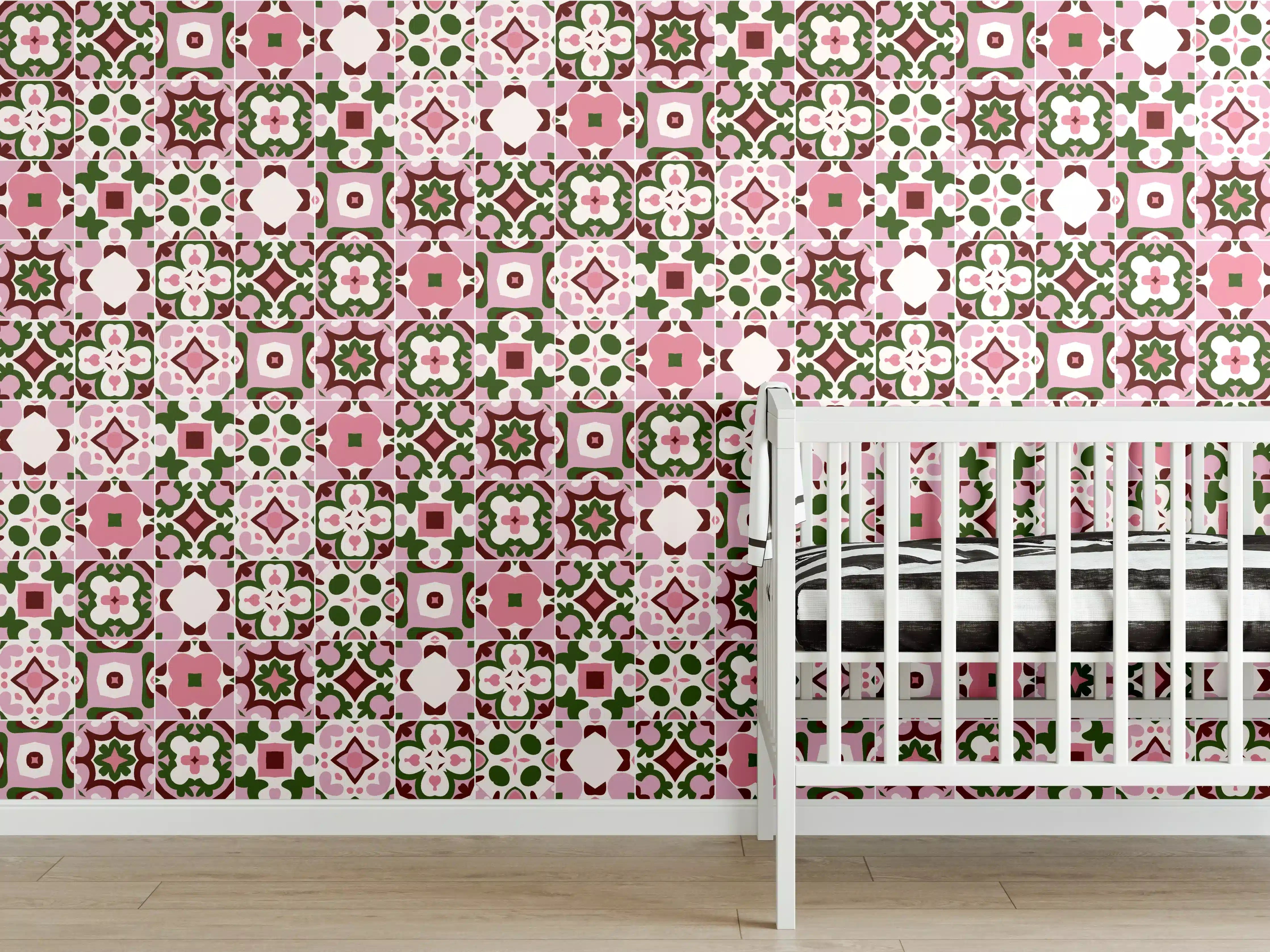 Babyzimmer Wandgestaltung - Blumenmuster in Rosa und Grün