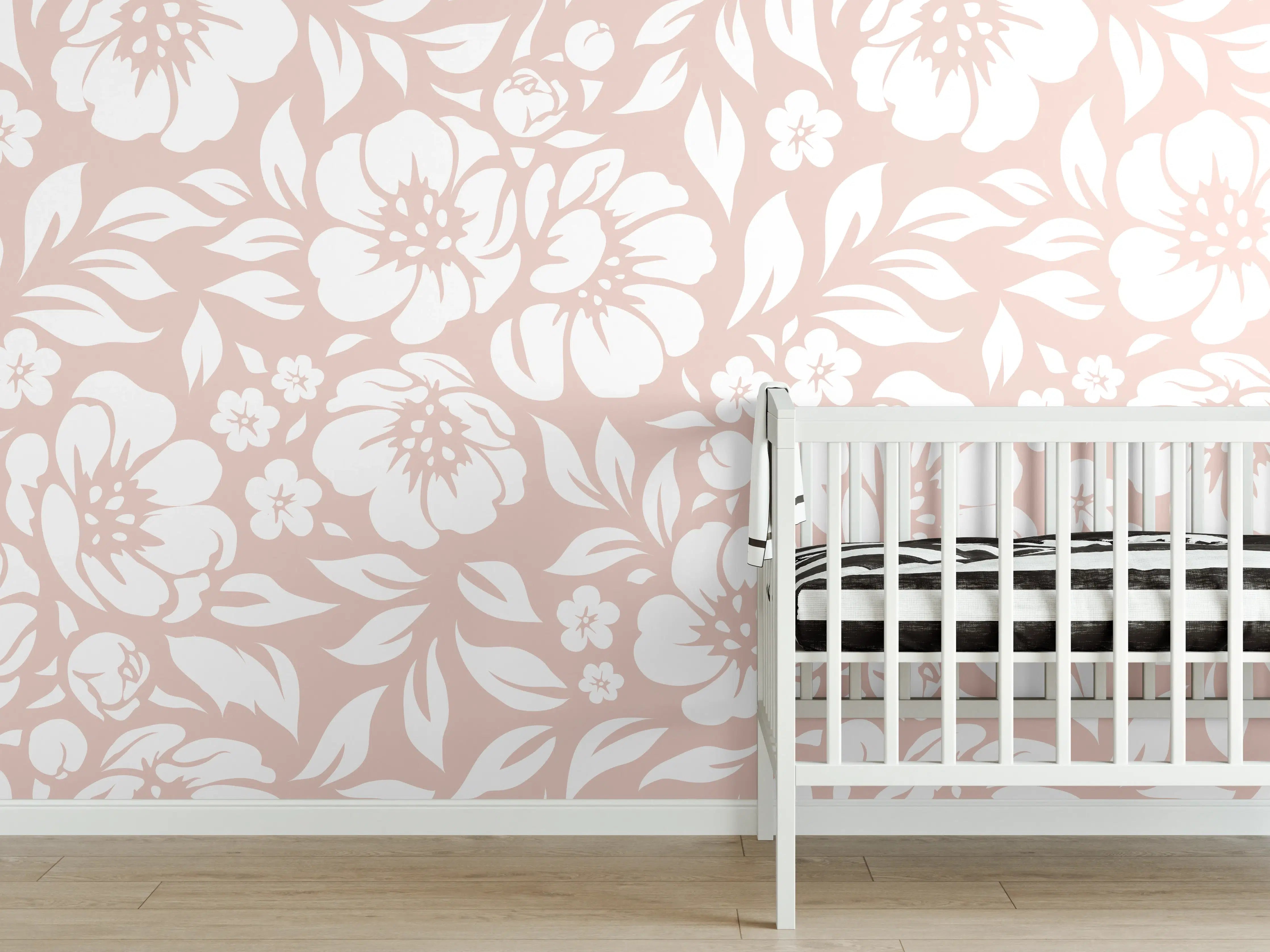 Babyzimmer Wandgestaltung - Blumiges Fliesendesign in sanften Tönen
